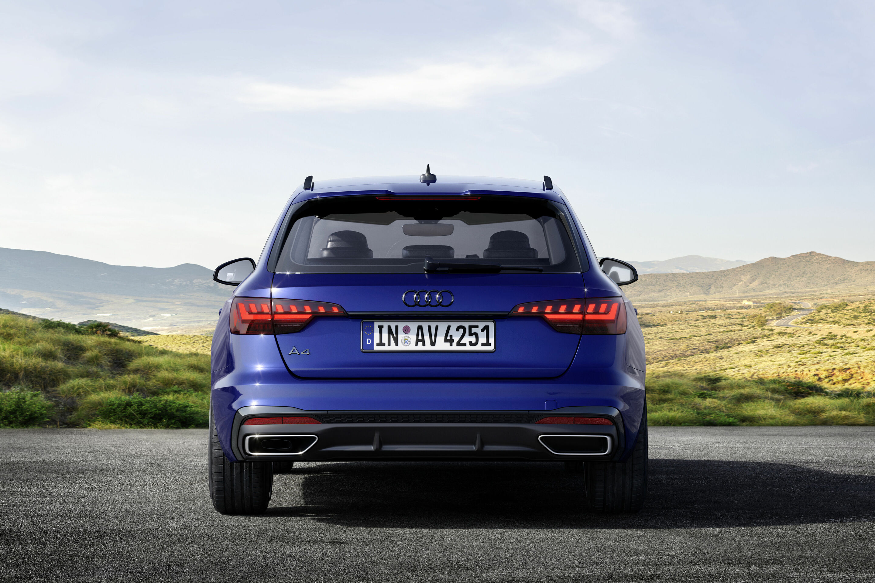Audi A4 Avant S line competition plus