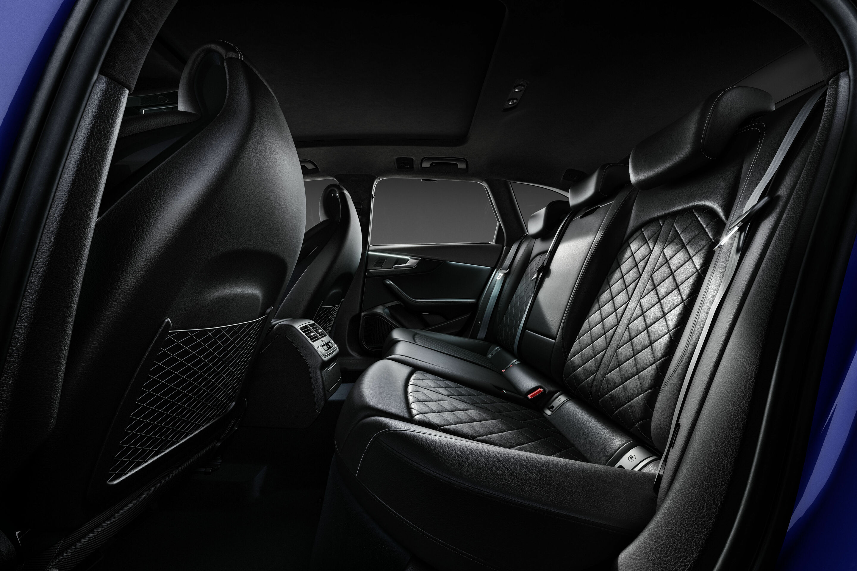 Audi A4 Avant S line competition plus