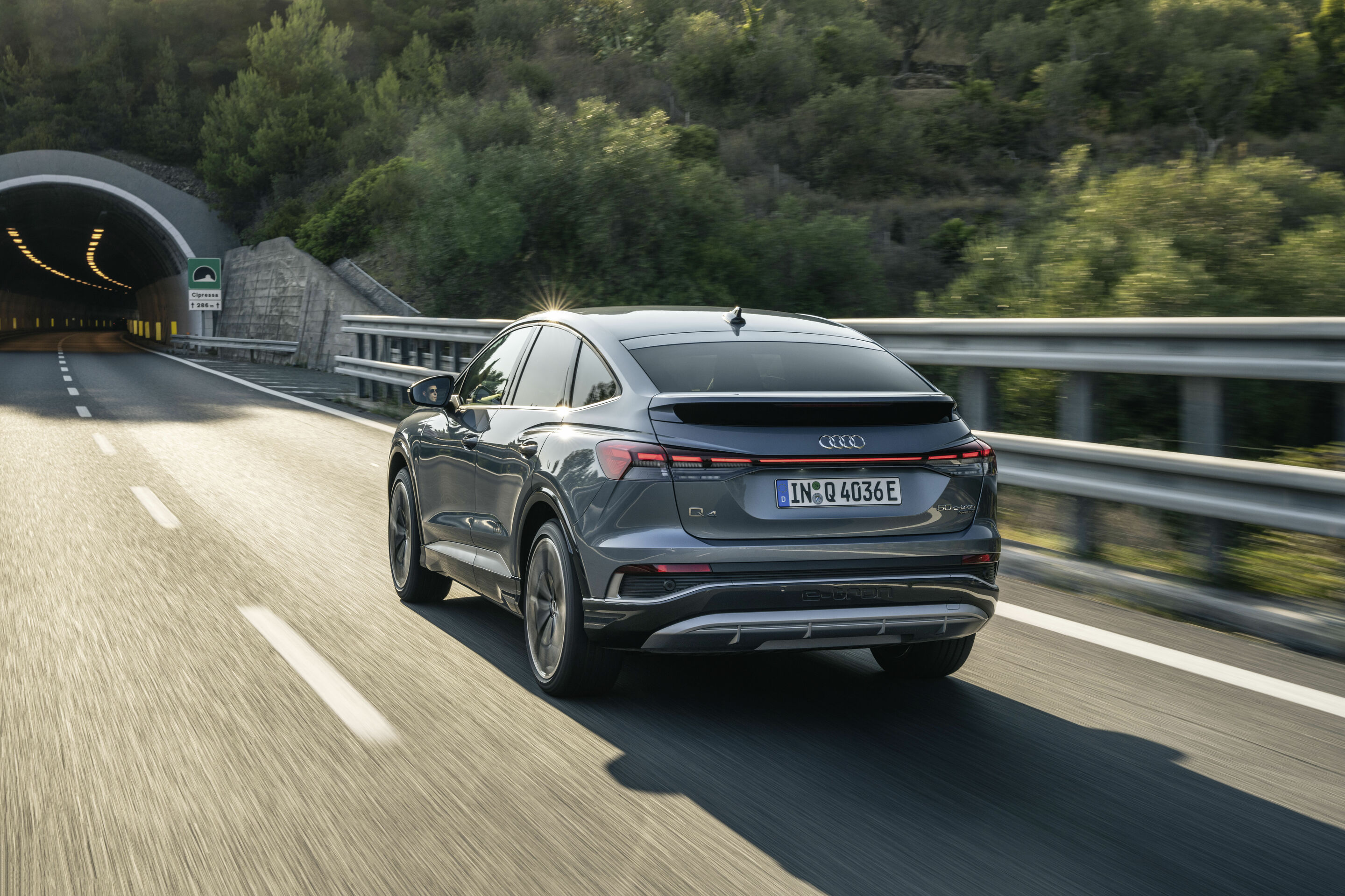 The legendary quattro: setting the pace in e-mobility as well