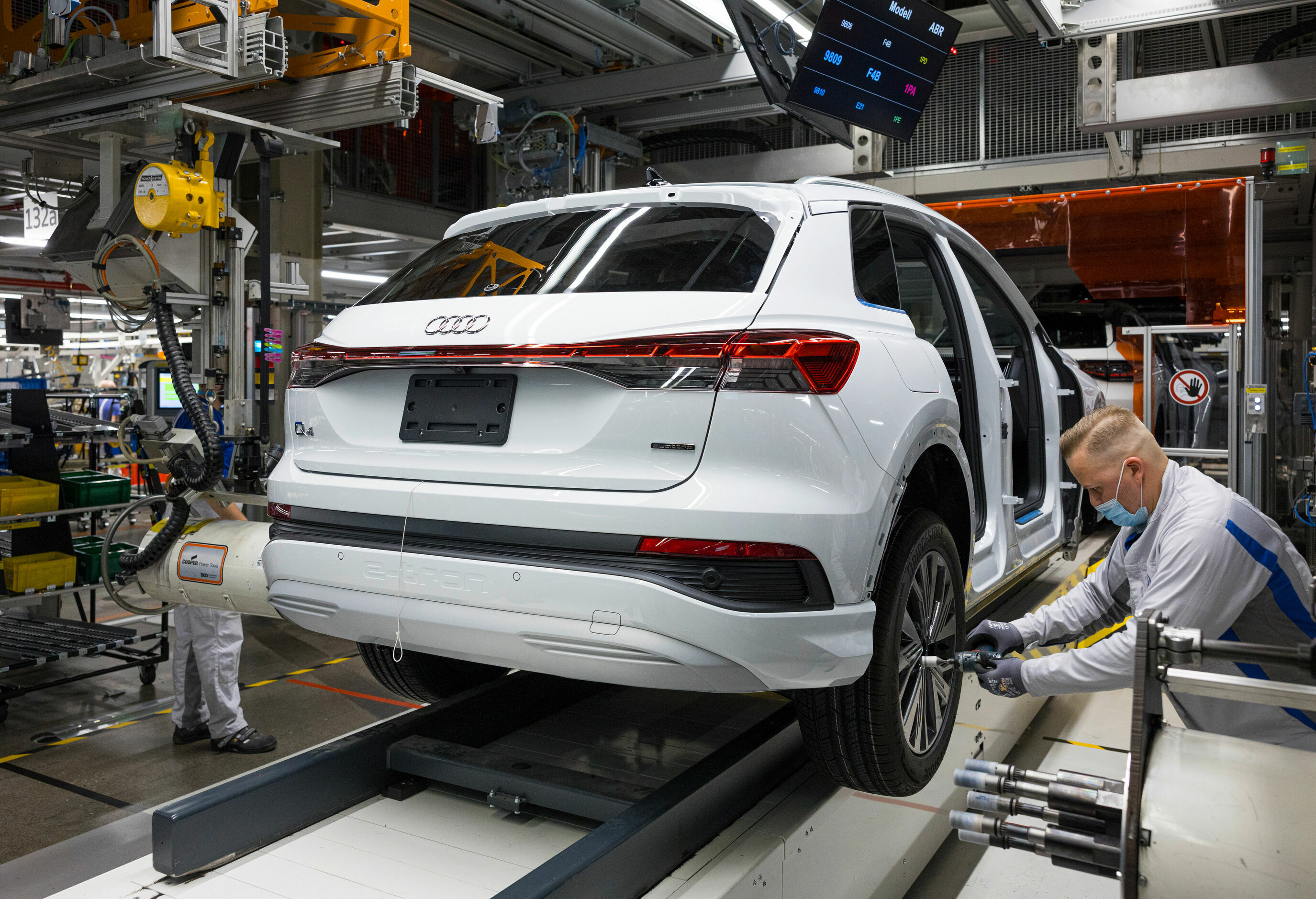 The Audi Q4 e-tron’s success story: in its transition to electromobility, Audi is turning to synergies within the whole group