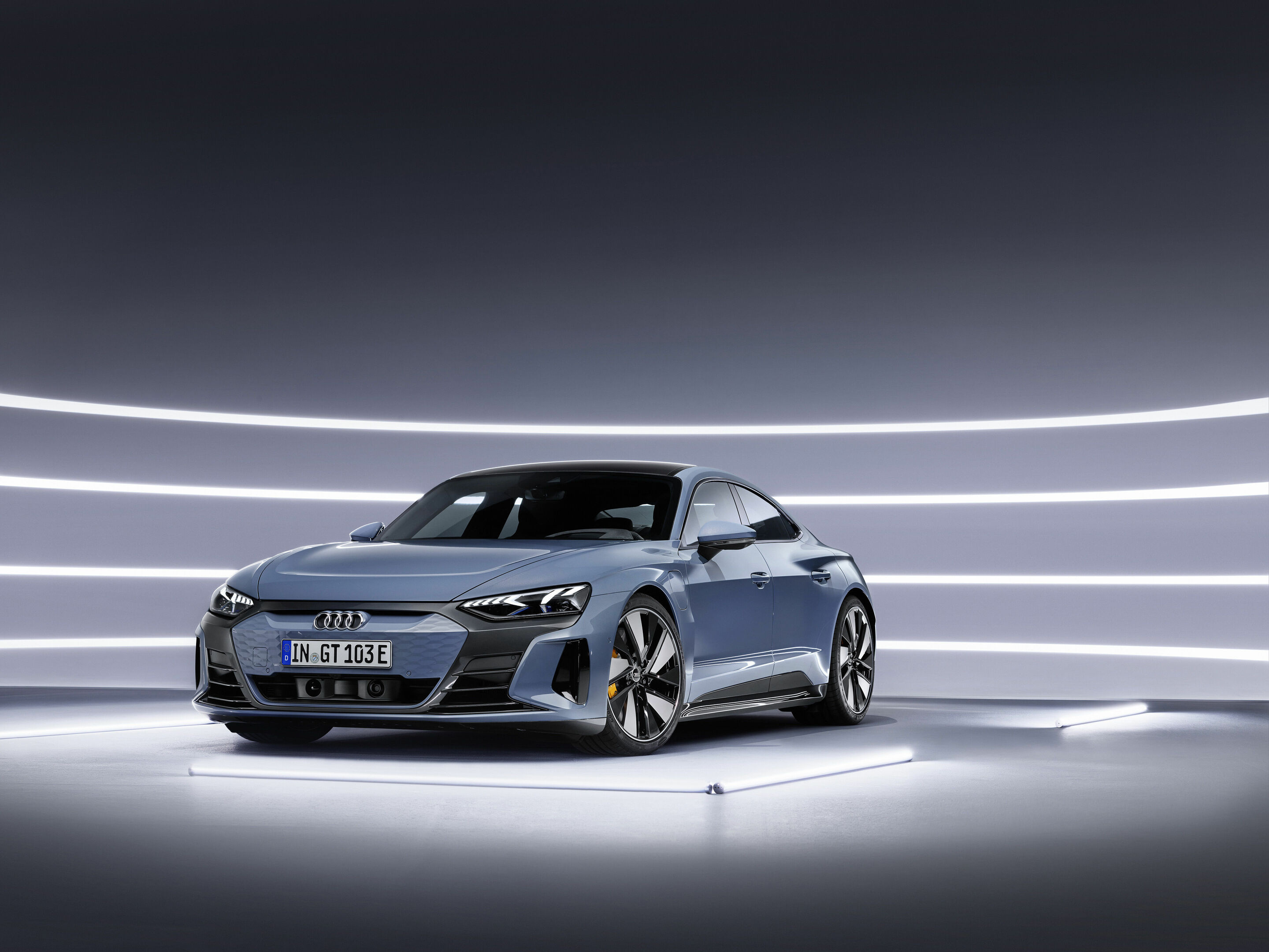 Der Audi e-tron GT wurde mit dem „Goldenen Lenkrad“ in der Kategorie „Schönstes Auto“ ausgezeichnet