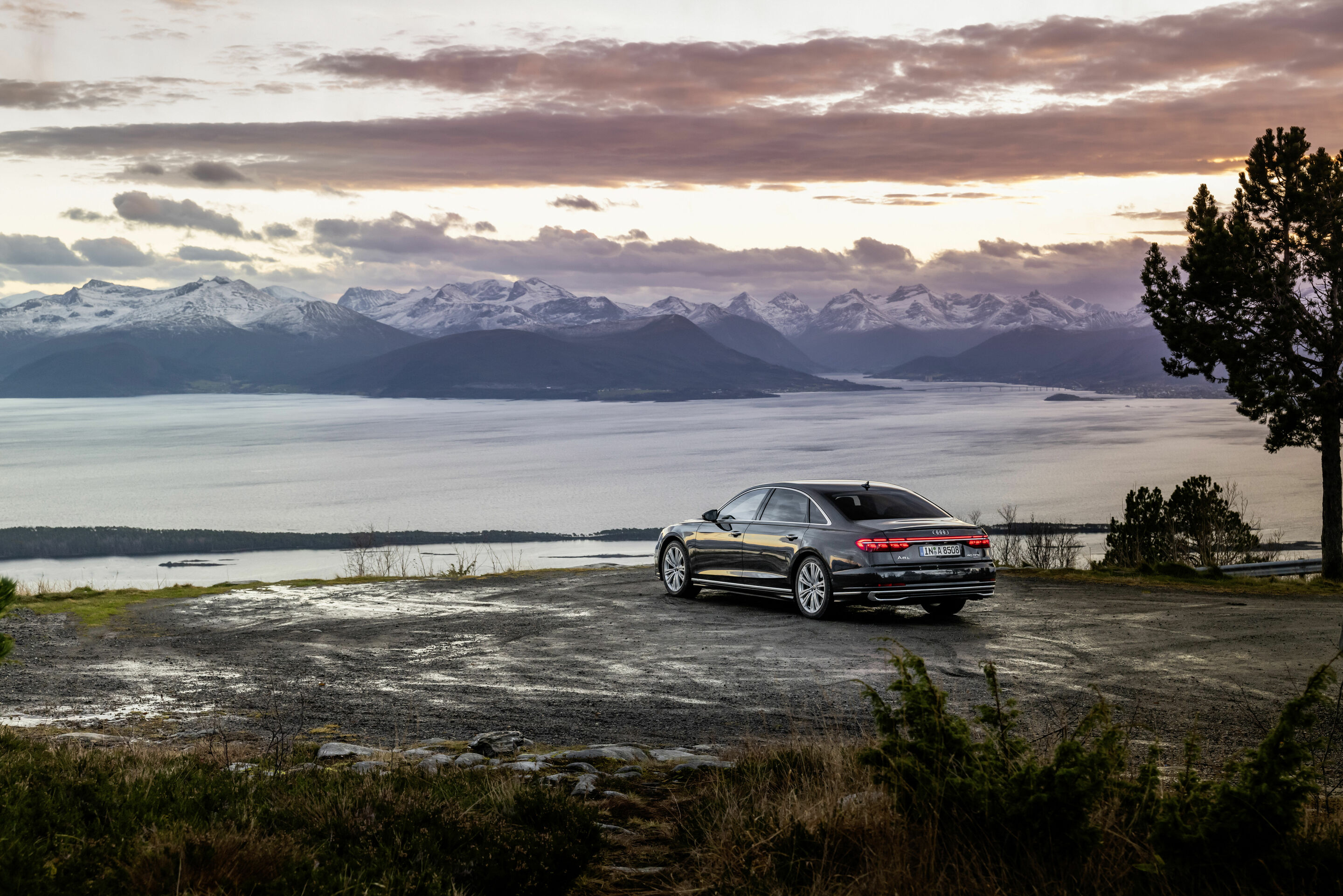 Audi A8 L