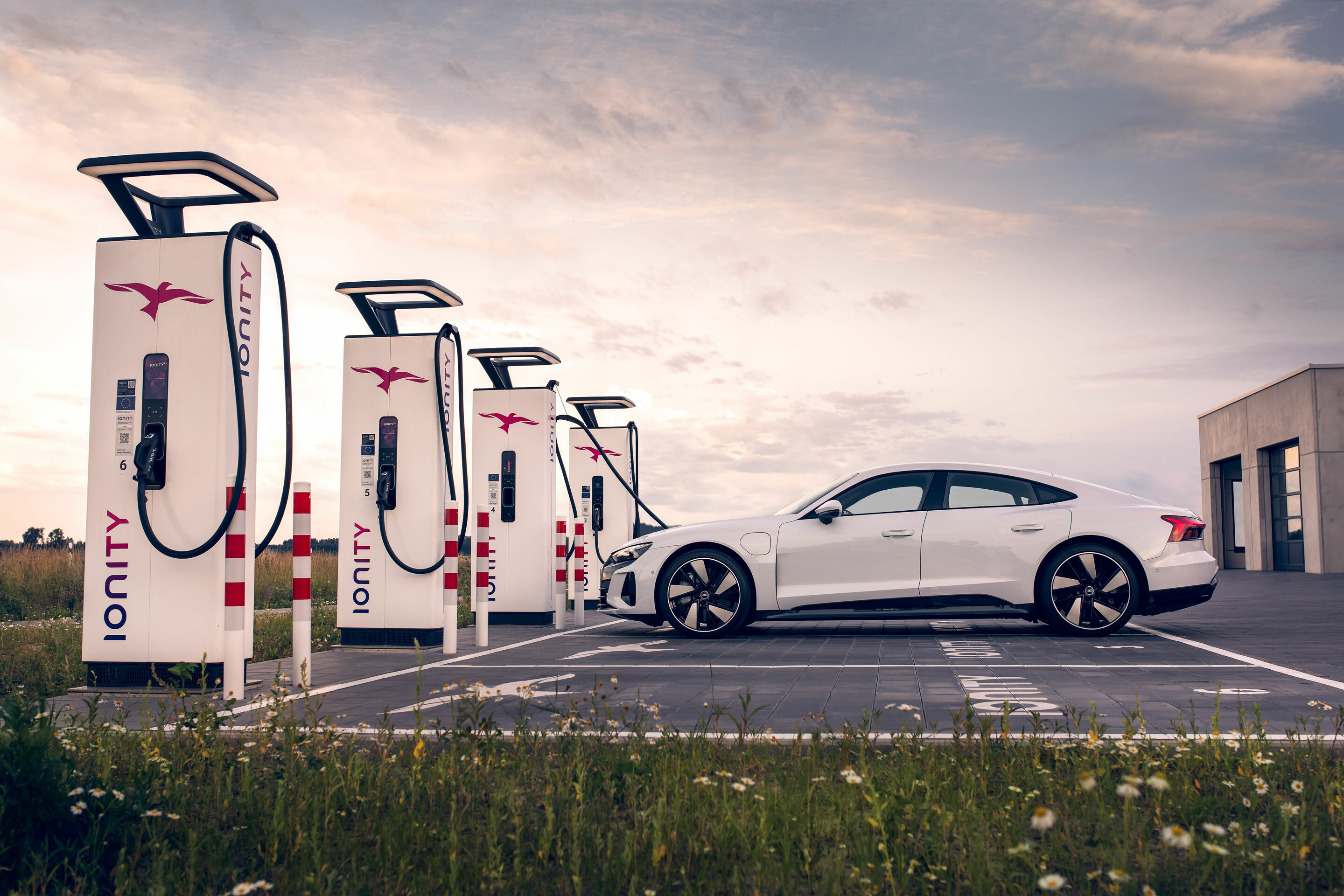 More than 5,000 new fast charging points by 2025: Massive expansion by IONITY strengthens Audi’s charging offering