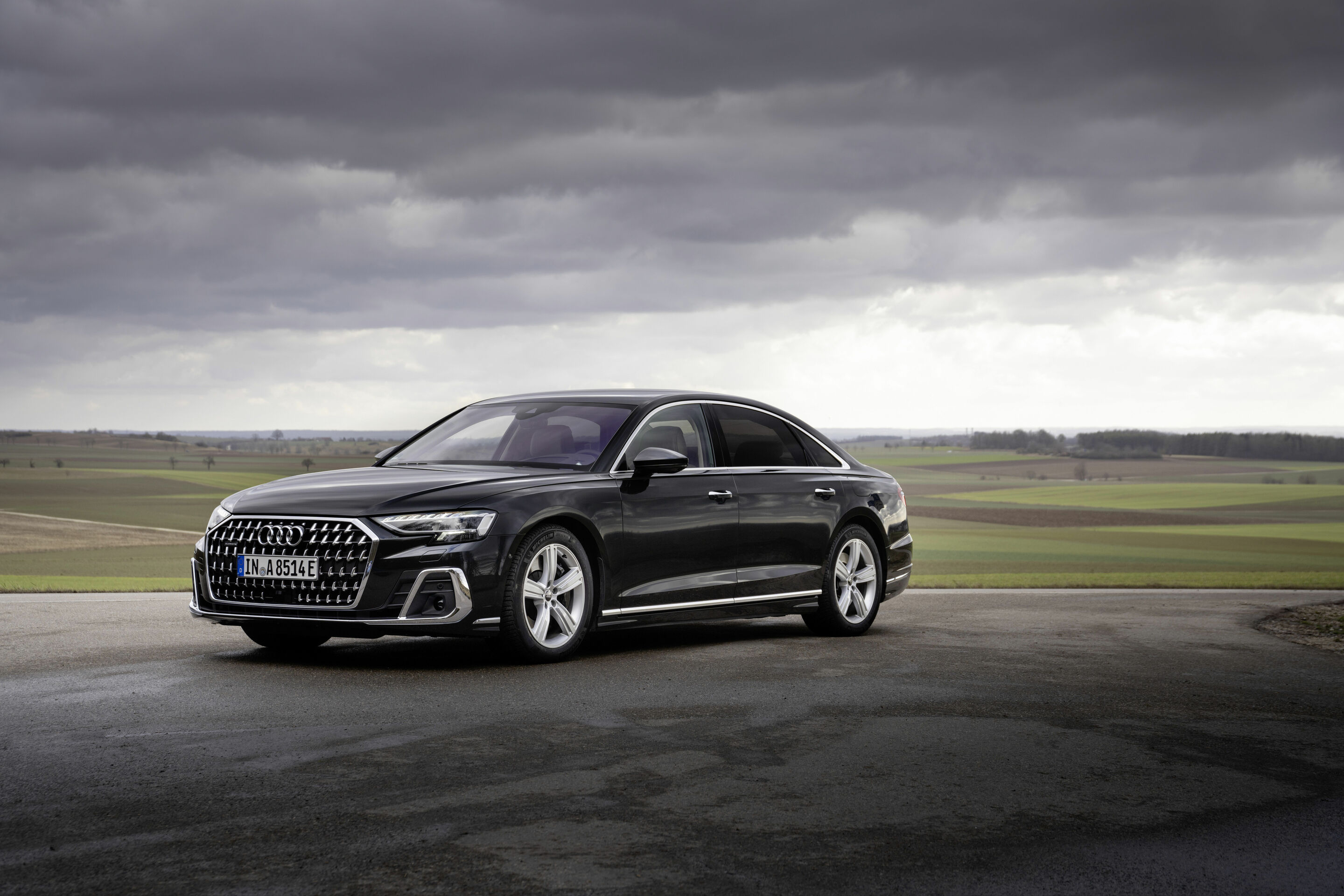 Audi A8 L TFSI e