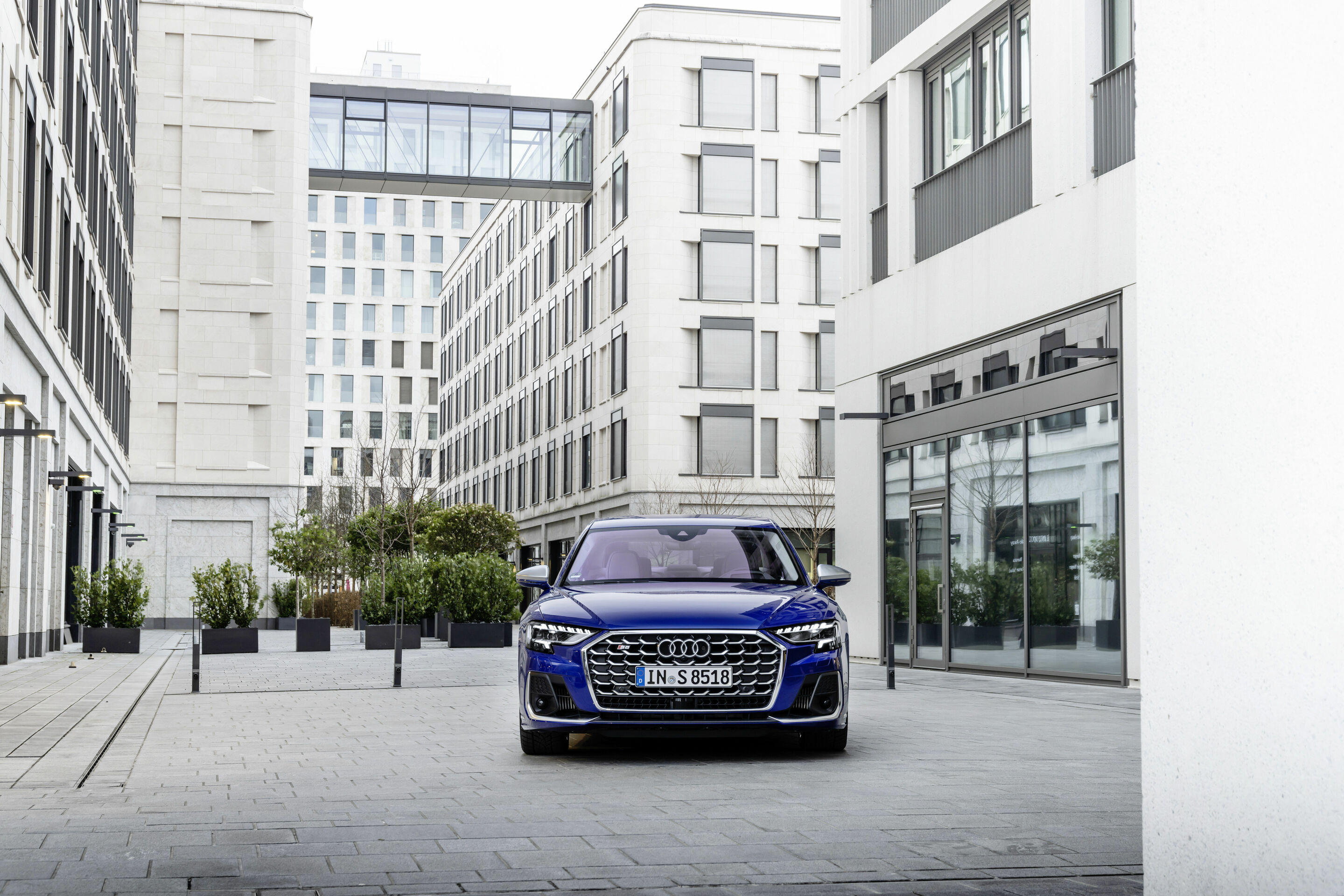 Audi S8