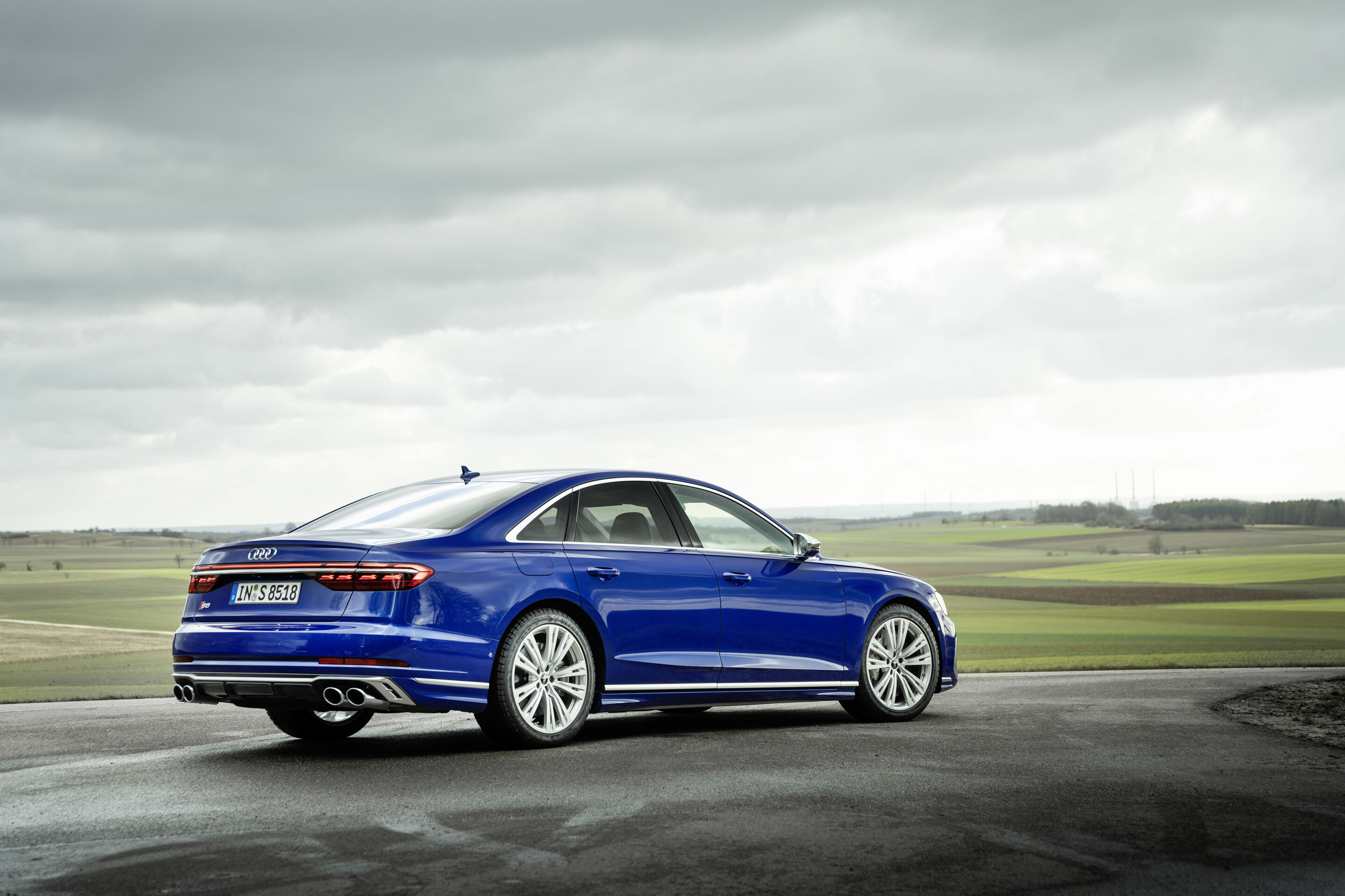 Audi S8