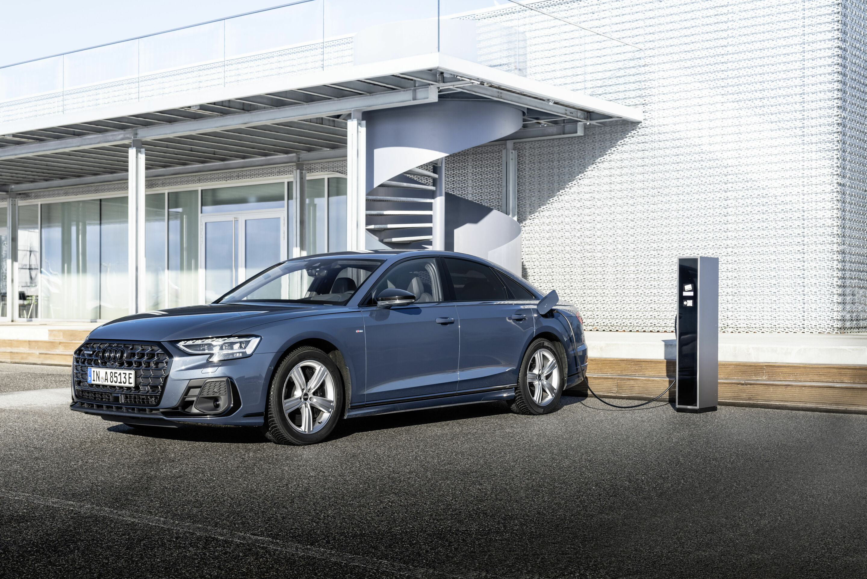 Audi A8 TFSI e