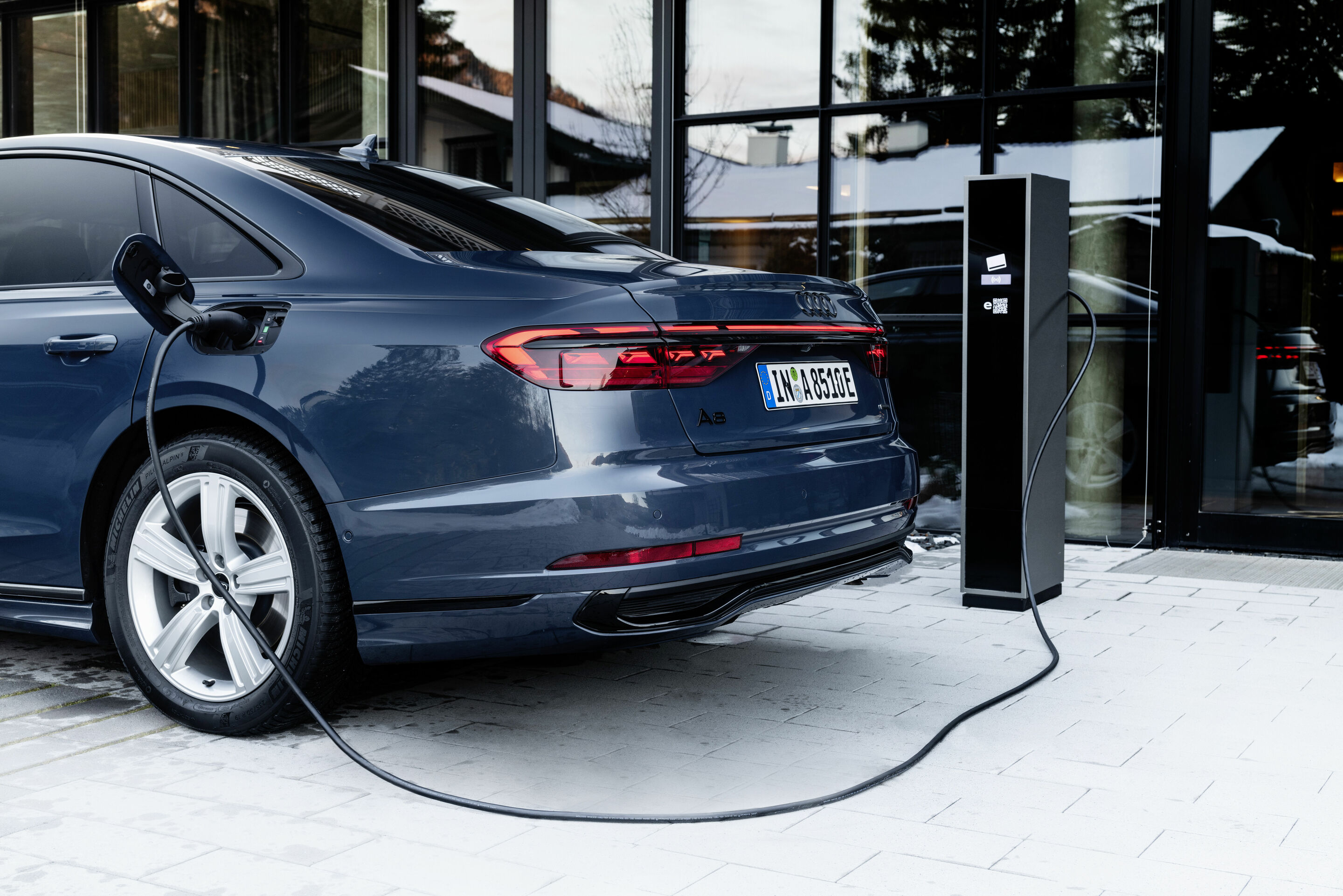 Audi A8 TFSI e