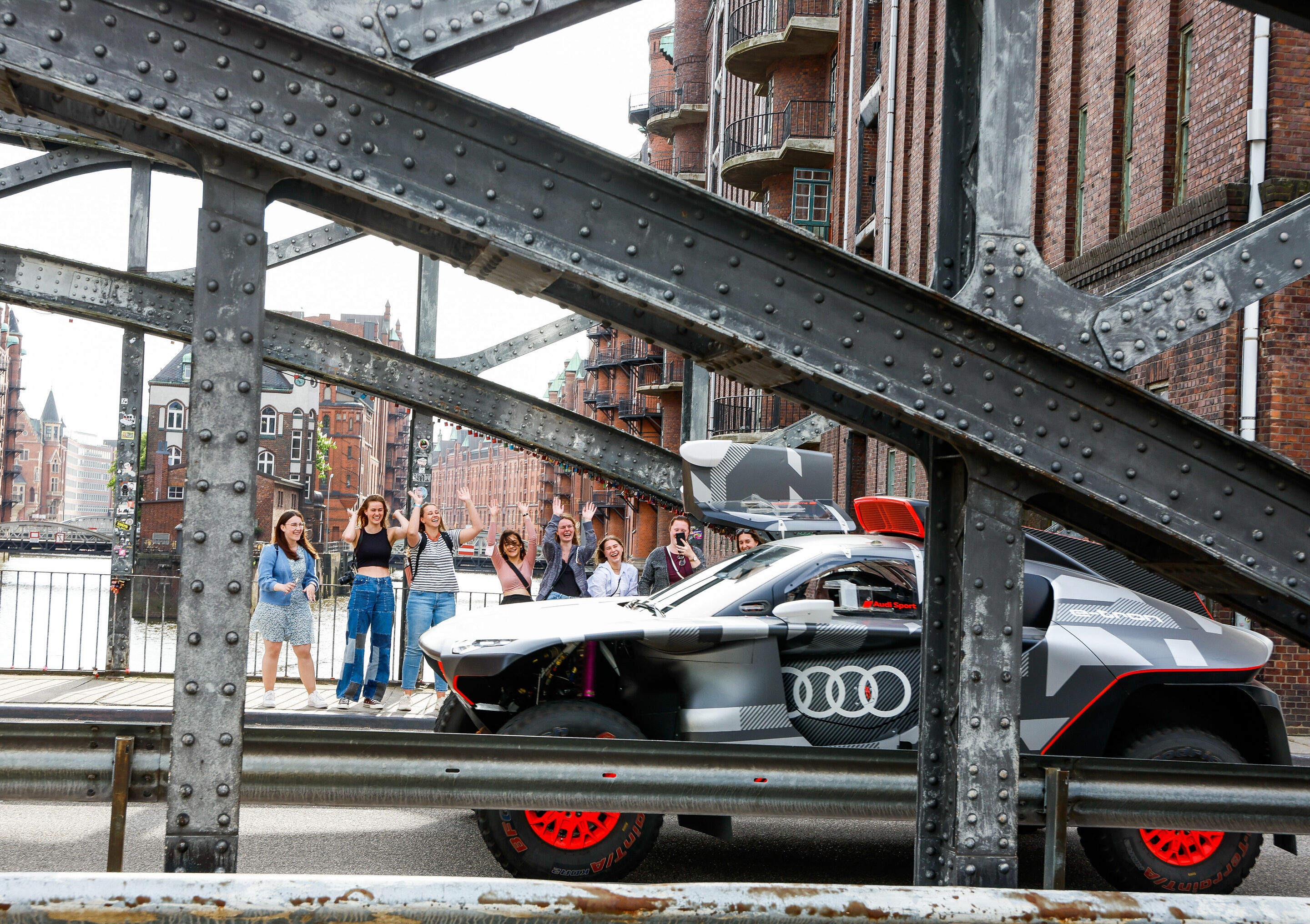 Audi RS Q e-tron on tour, Hamburg