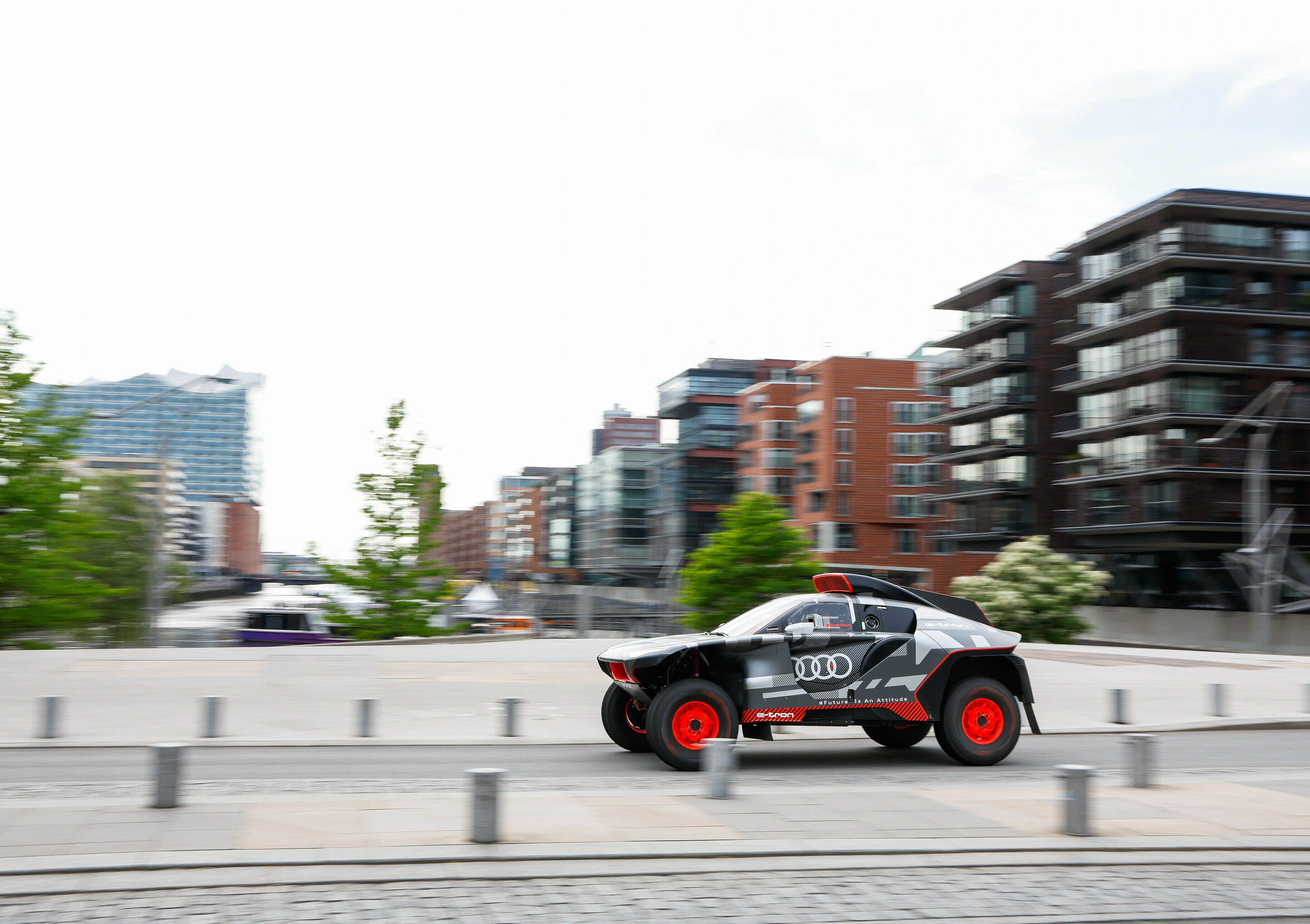 Audi RS Q e-tron on tour, Hamburg
