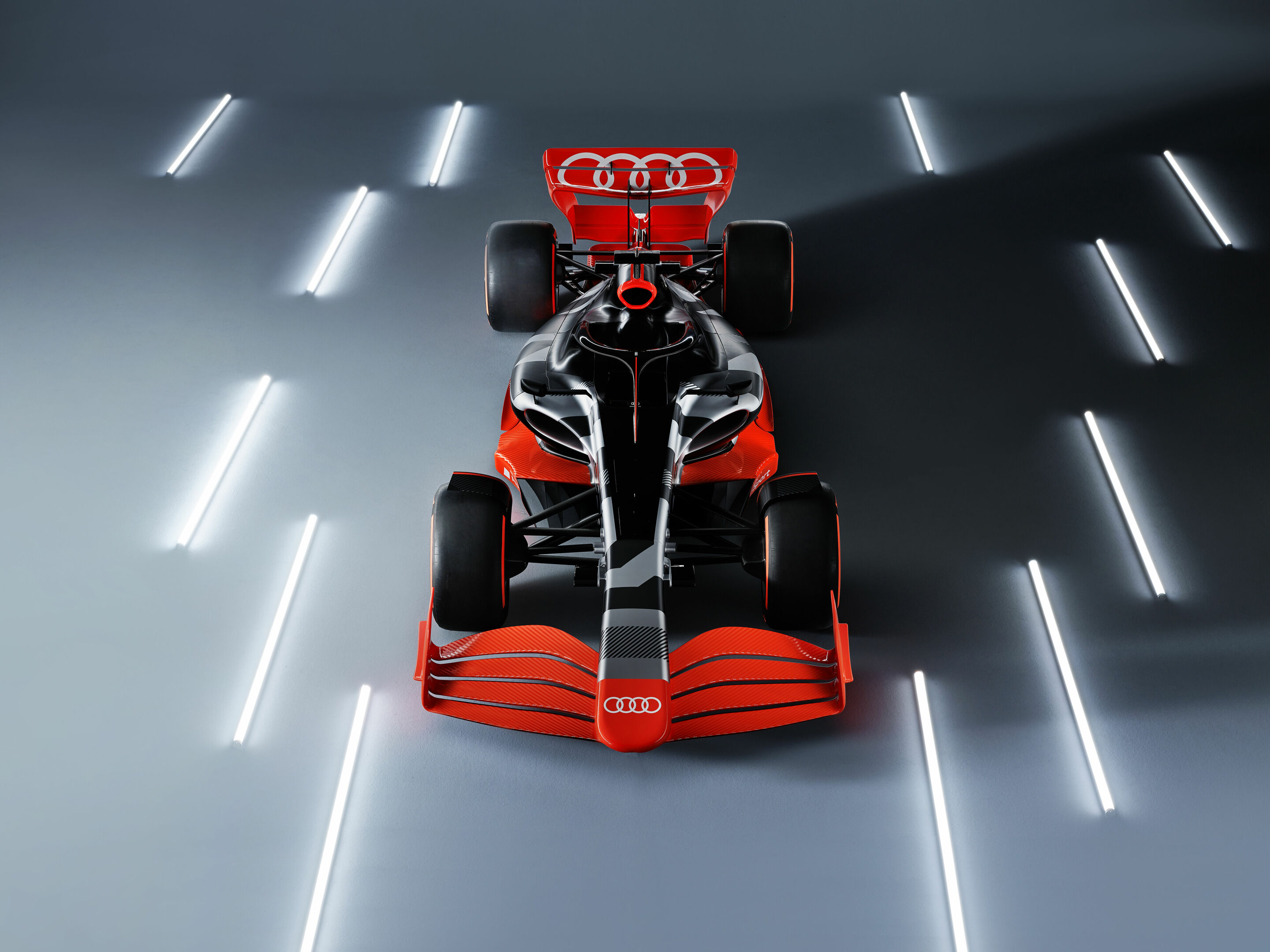 Showcar mit Audi F1 launch livery