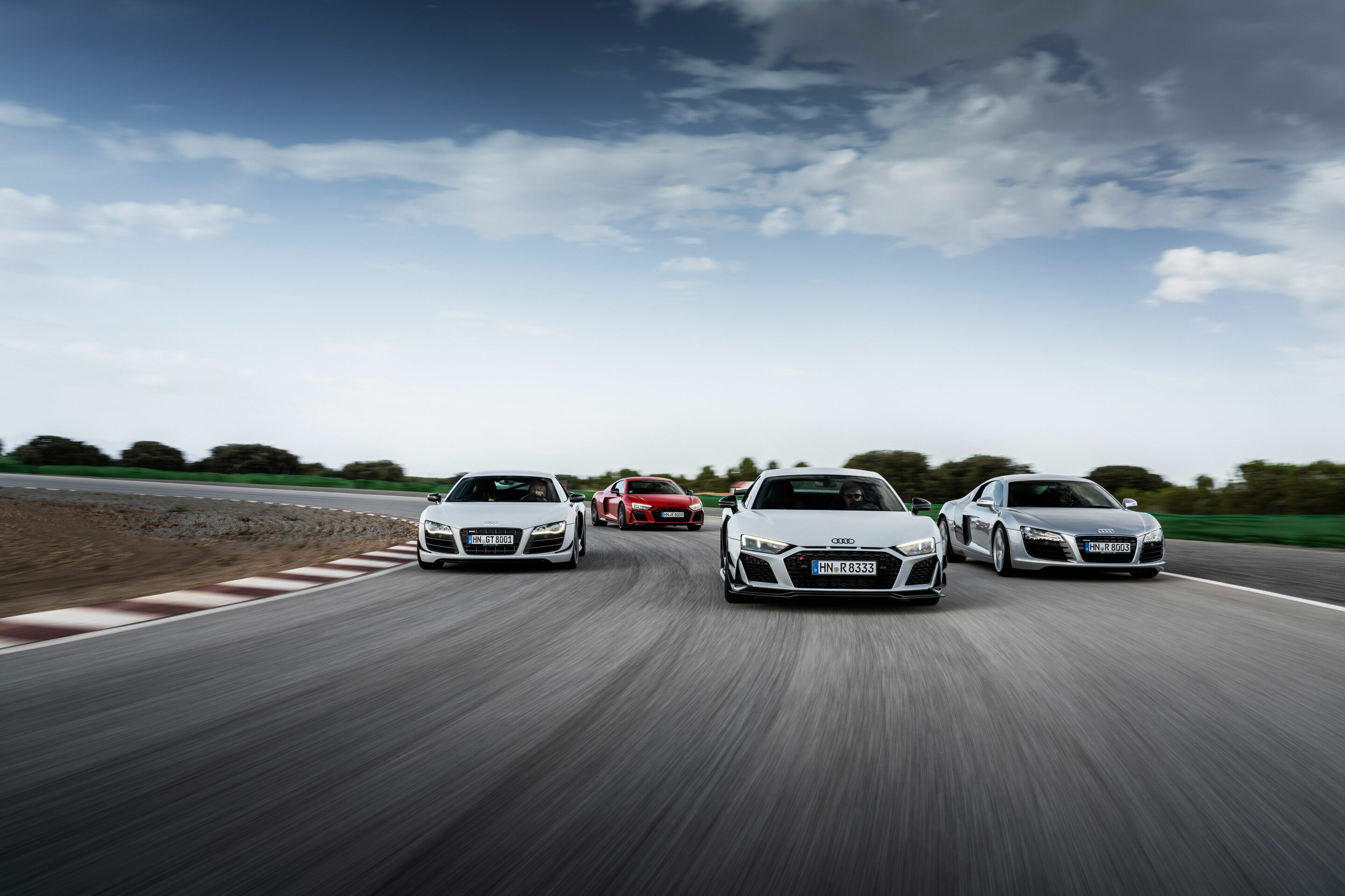 Audi R8 Coupé V10 GT RWD, Audi R8 Coupé V10 performance RWD, Audi R8 GT Coupé (1st Generation), Audi R8 5.2 FSI quattro (1st Generation)