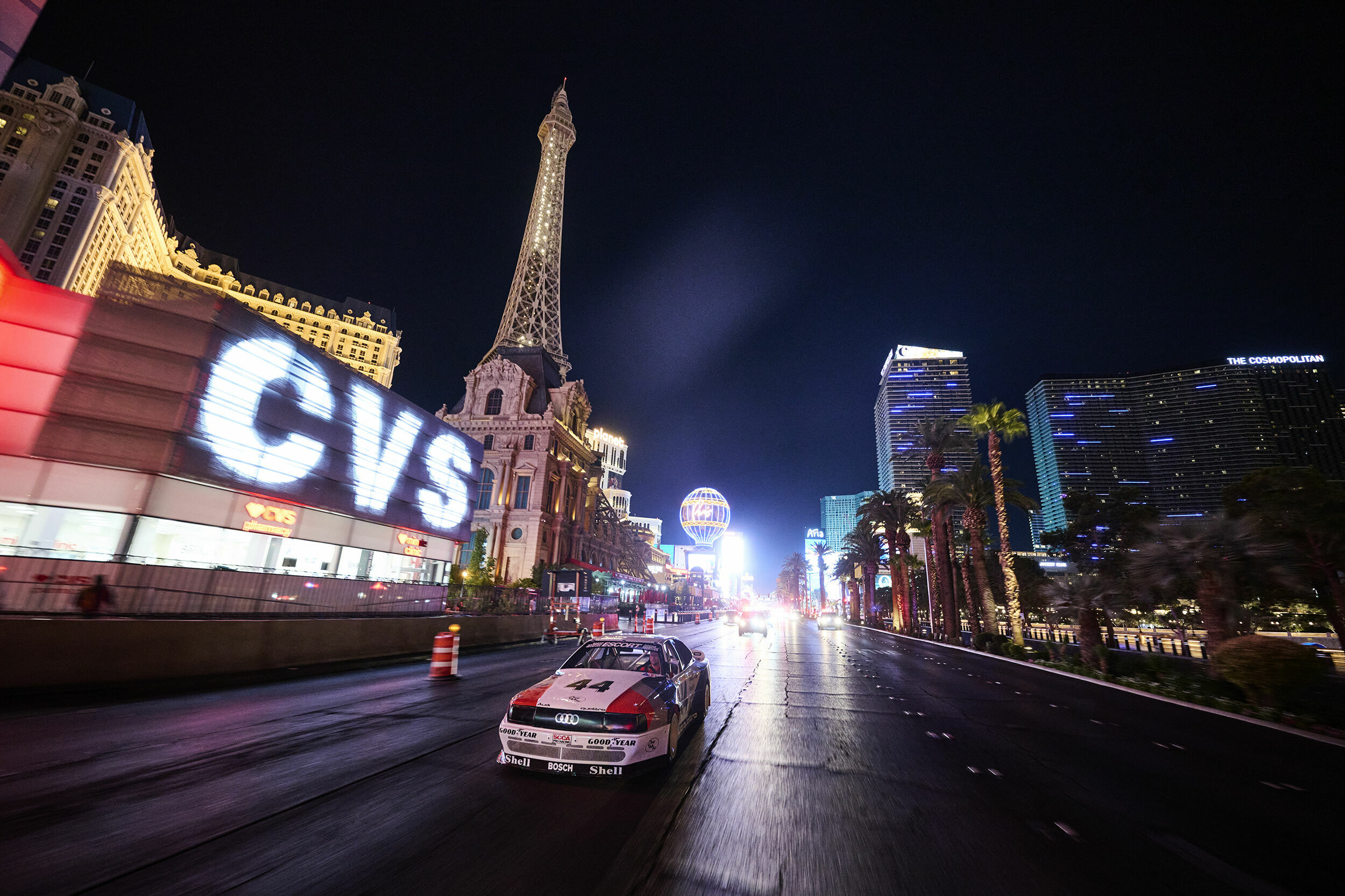 Ken Block und der Audi S1 Hoonitron elektrisieren Las Vegas