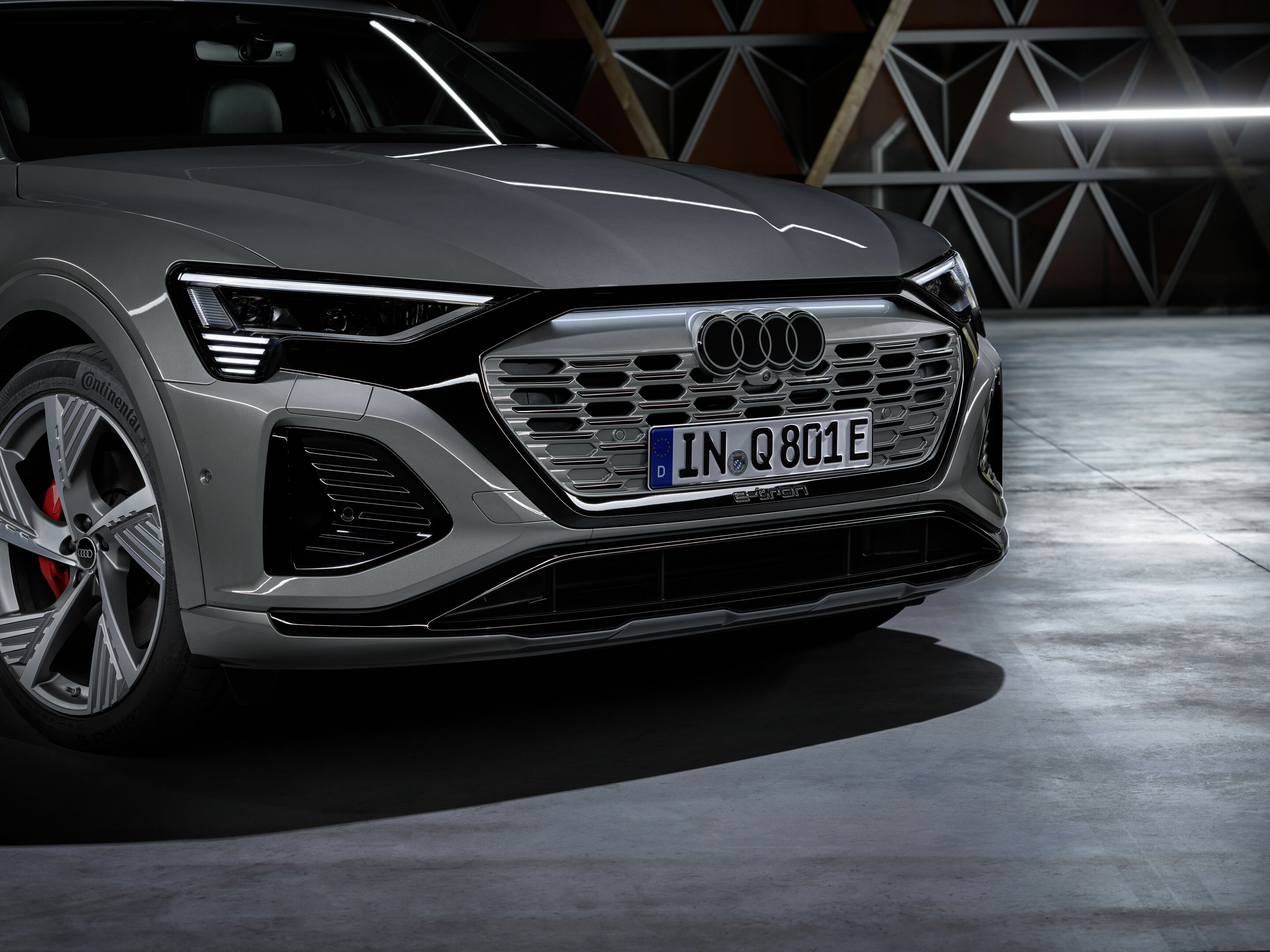 Audi Q8 55 e-tron quattro