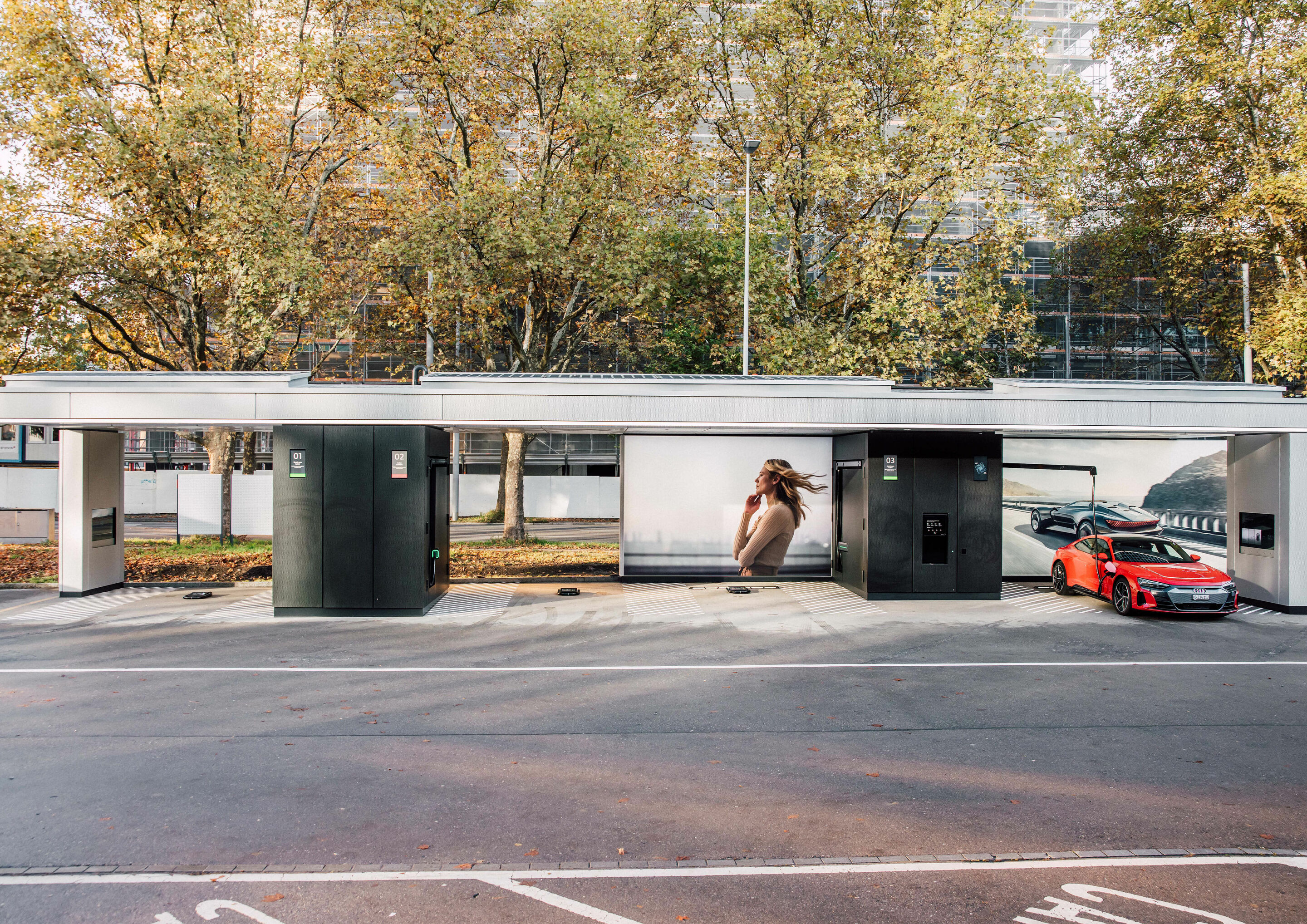 Elektrisierendes Opening des ersten Audi charging hub in Zürich
