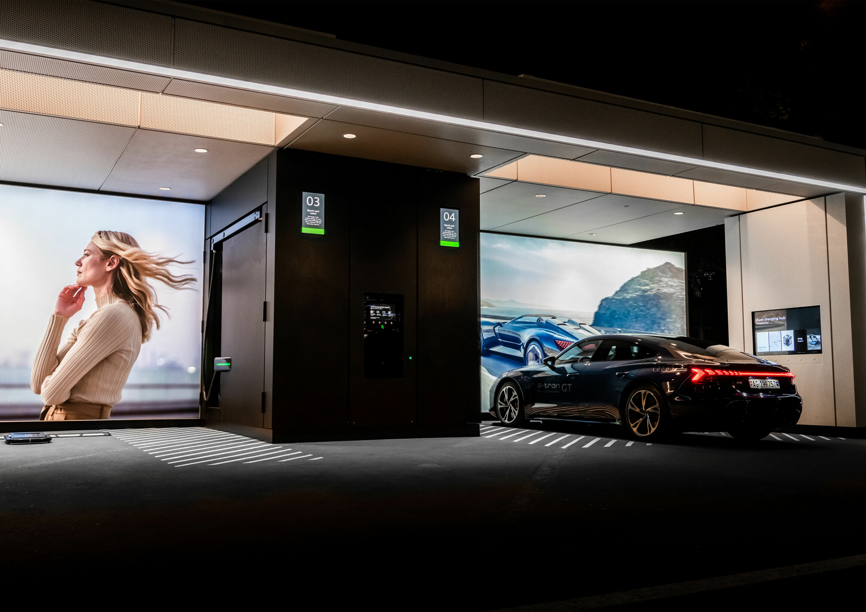 Electrifying opening for the first Audi charging hub in Zurich