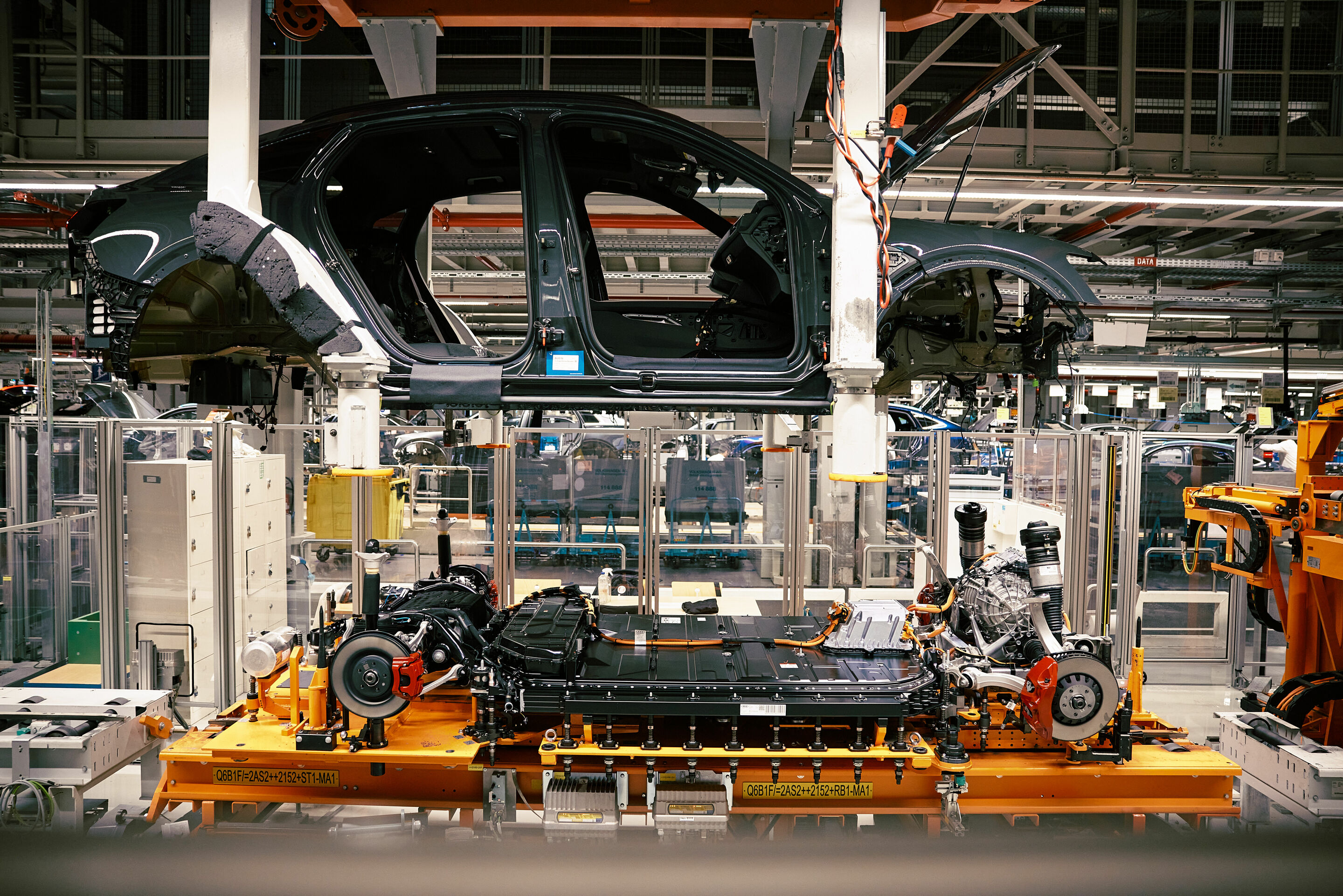 Produktionsstart neuer Audi Q8 e-tron Werk Brüssel