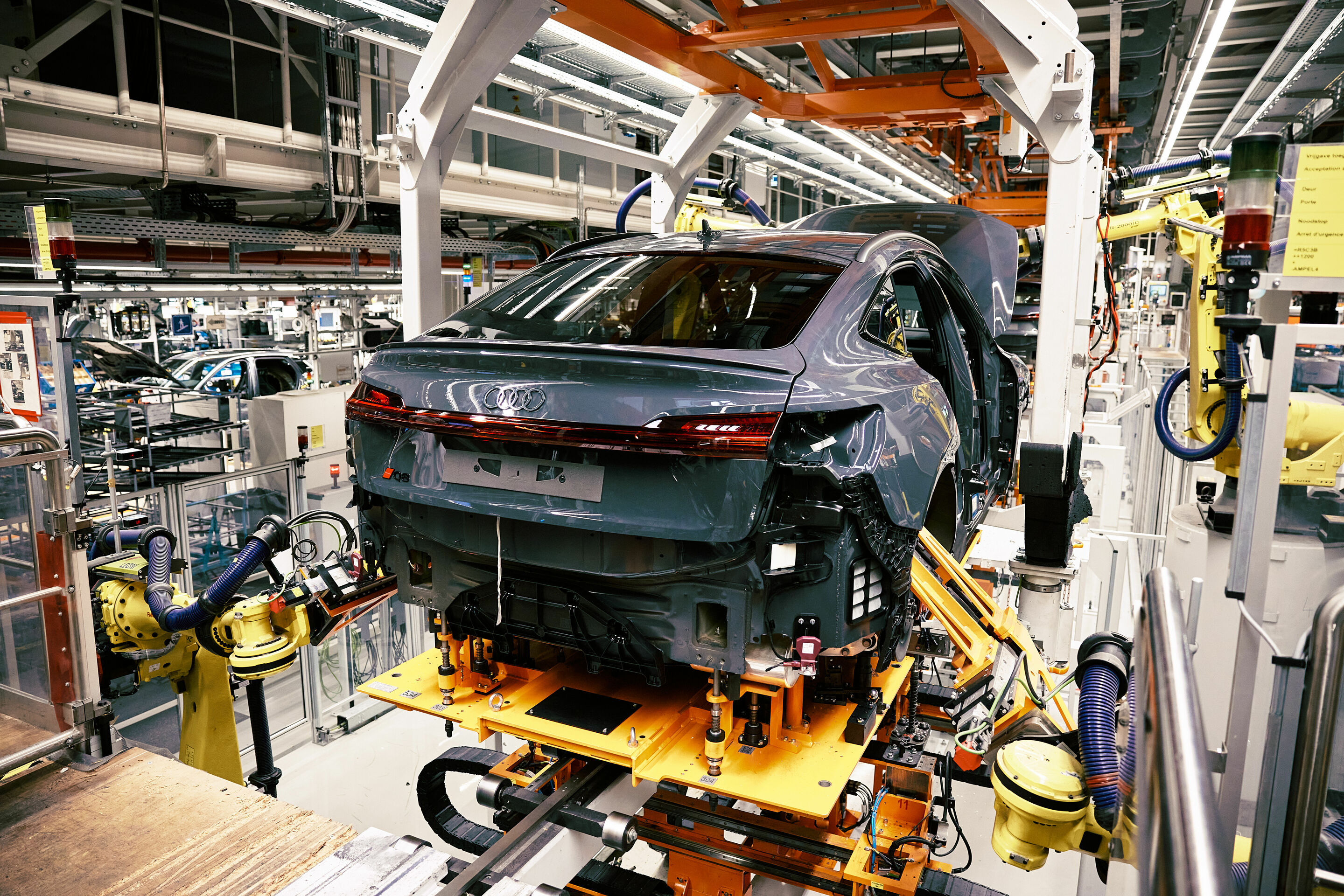 Brussels plant production new Audi Q8 e-tron