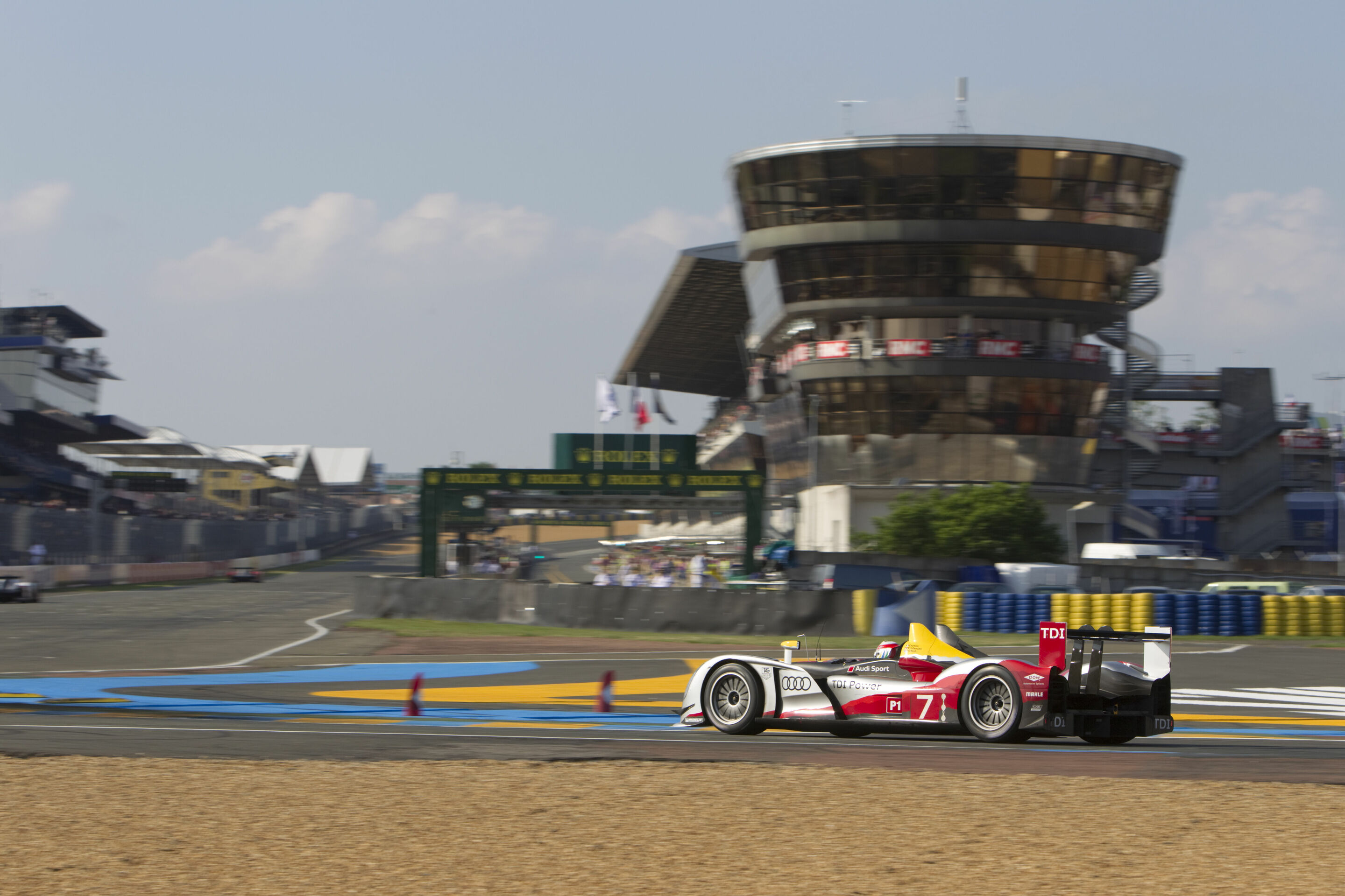 New book from Audi Tradition: “Audi at Le Mans”
