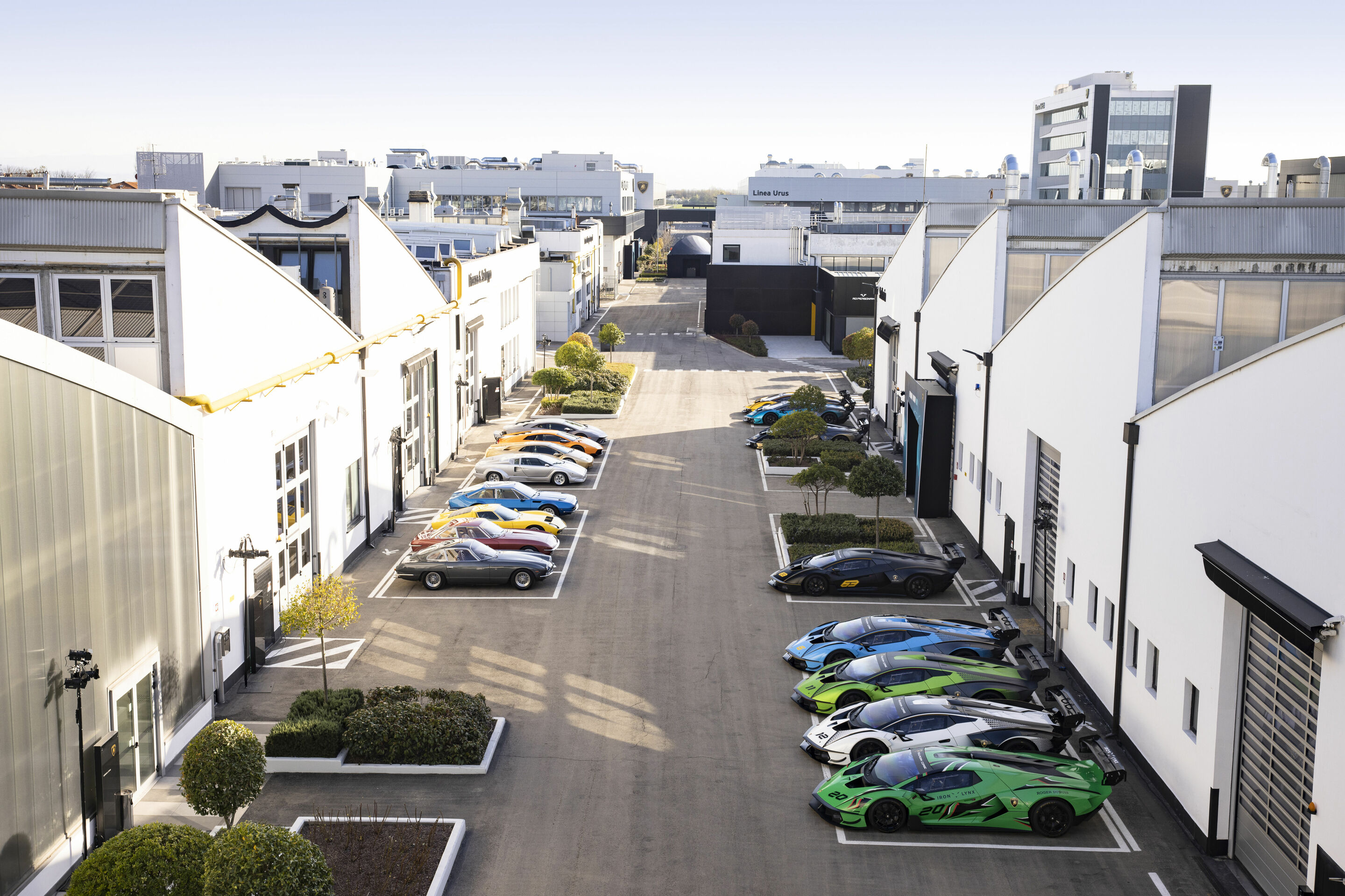 Urus and Huracán lead Automobili Lamborghini’s record results in the first half of 2023