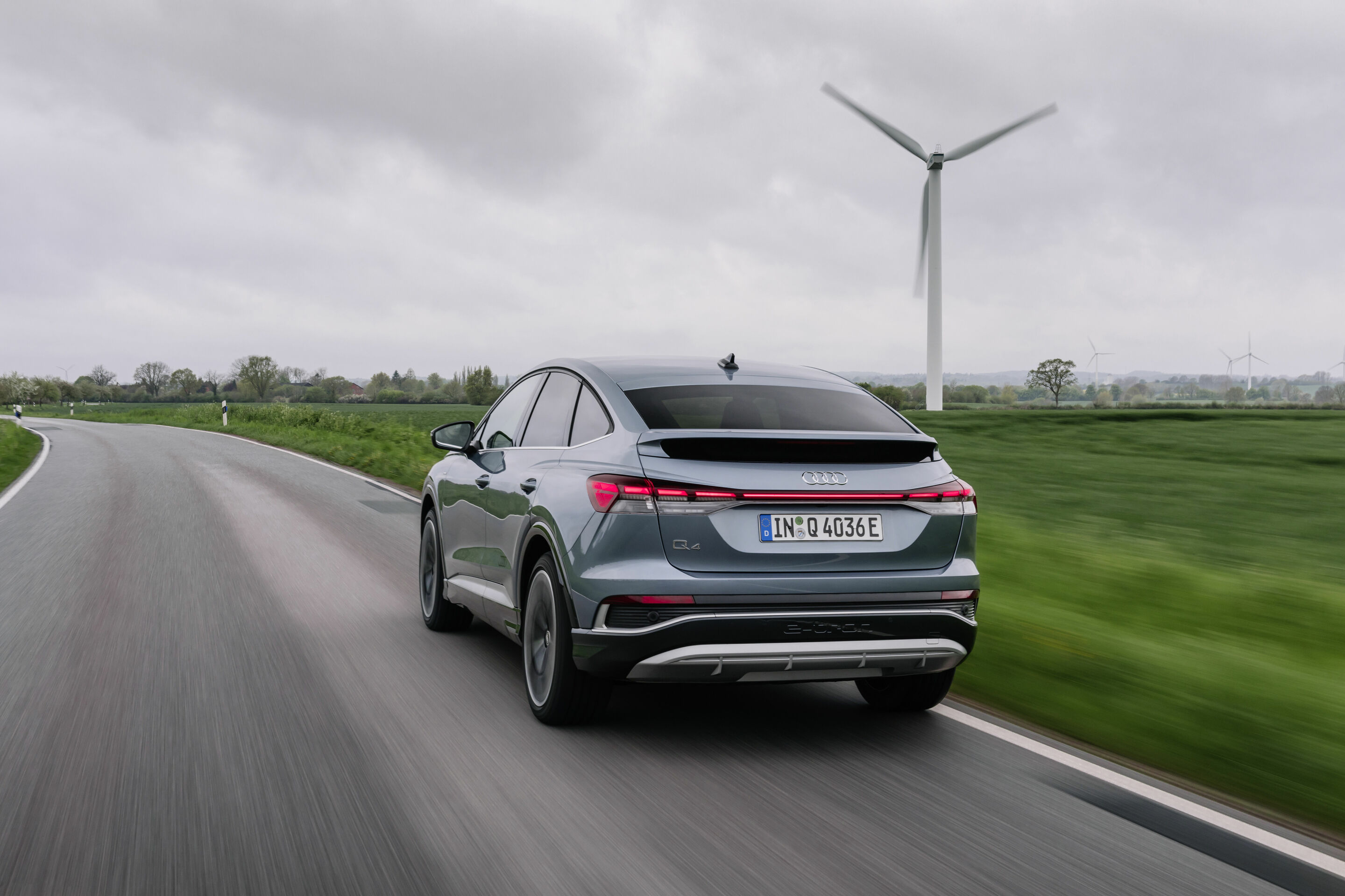 Q4 Sportback e-tron