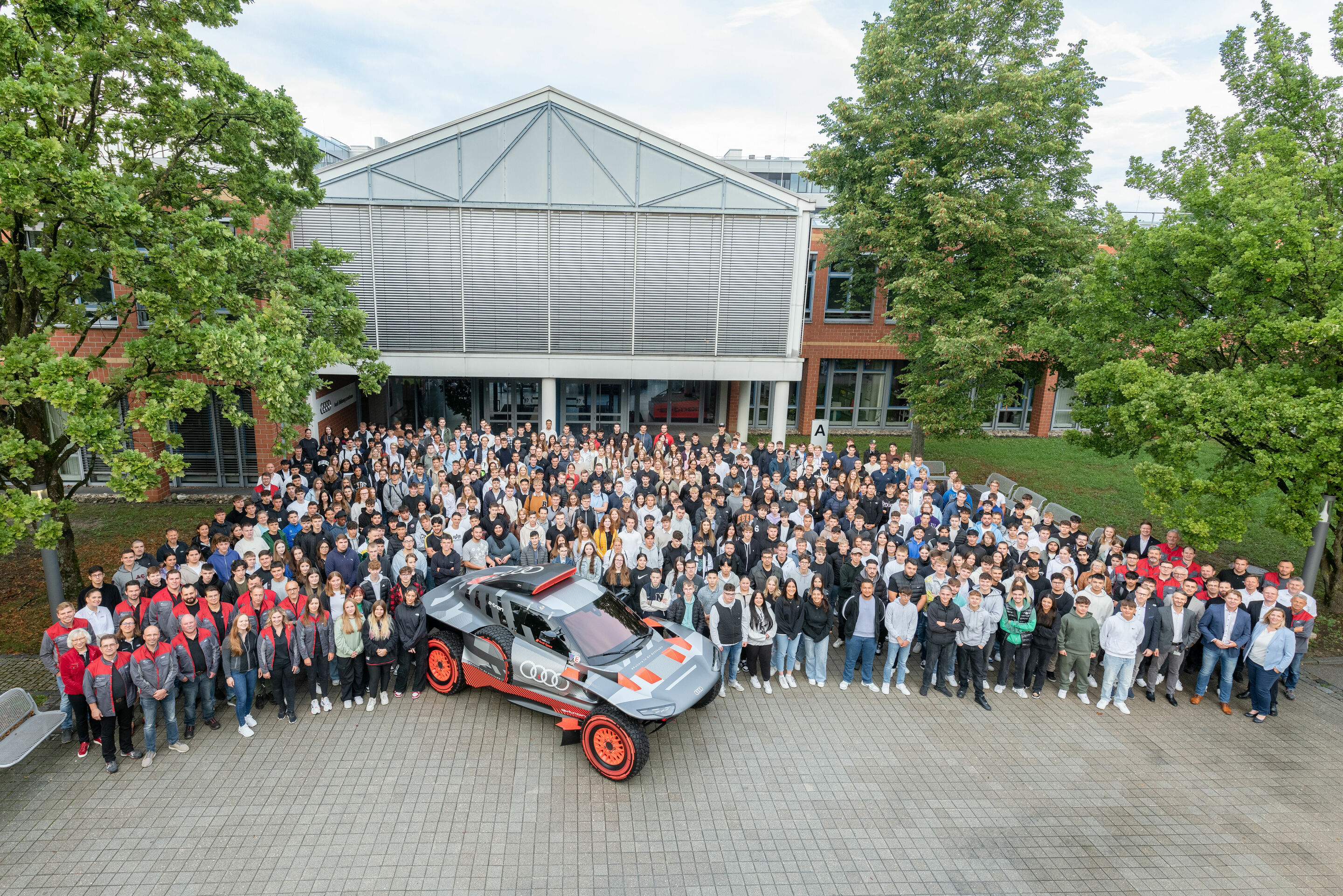Audi starts the training year 2023 with more than 700 young talents