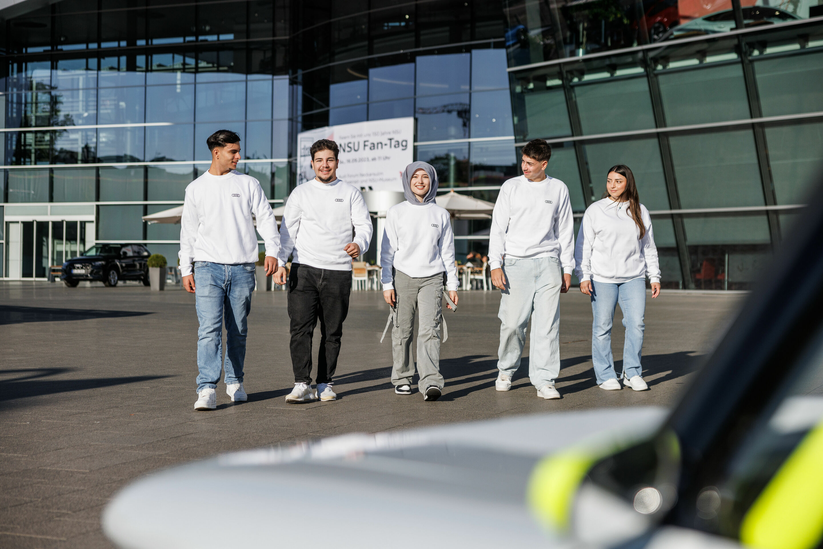 Audi startet mit mehr als 700 jungen Talenten ins Ausbildungsjahr 2023