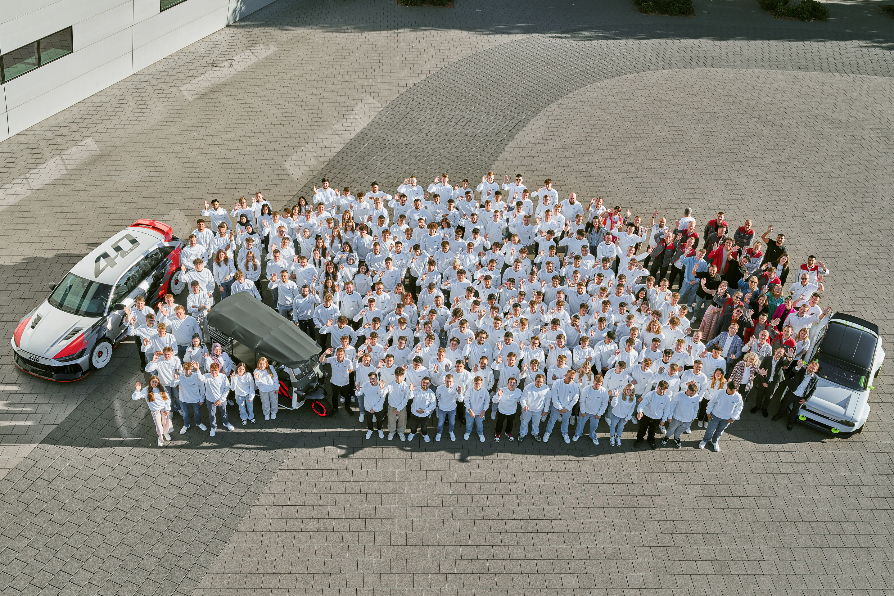 Audi startet mit mehr als 700 jungen Talenten ins Ausbildungsjahr 2023