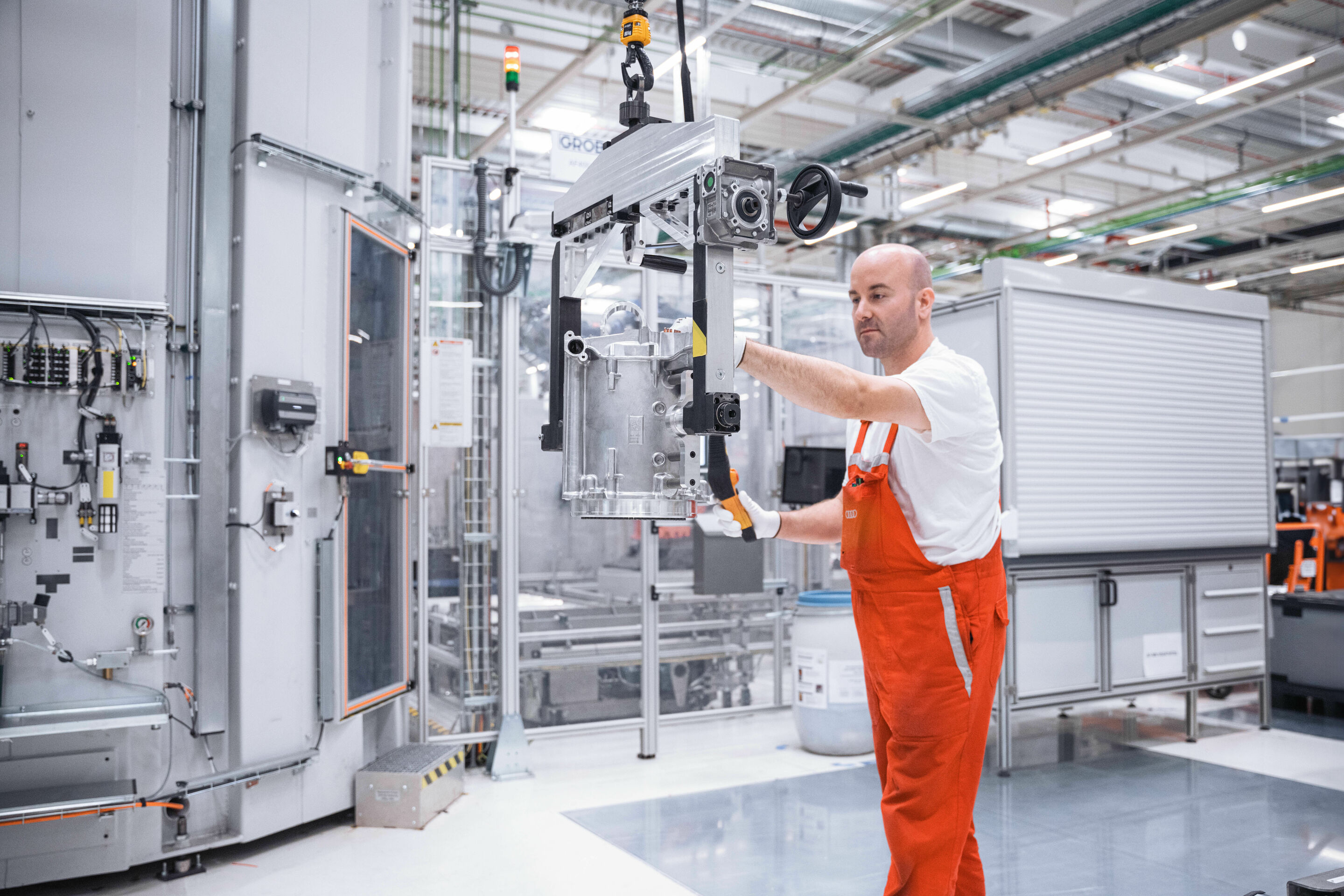 Audi begins production of electric motors for the PPE in Győr