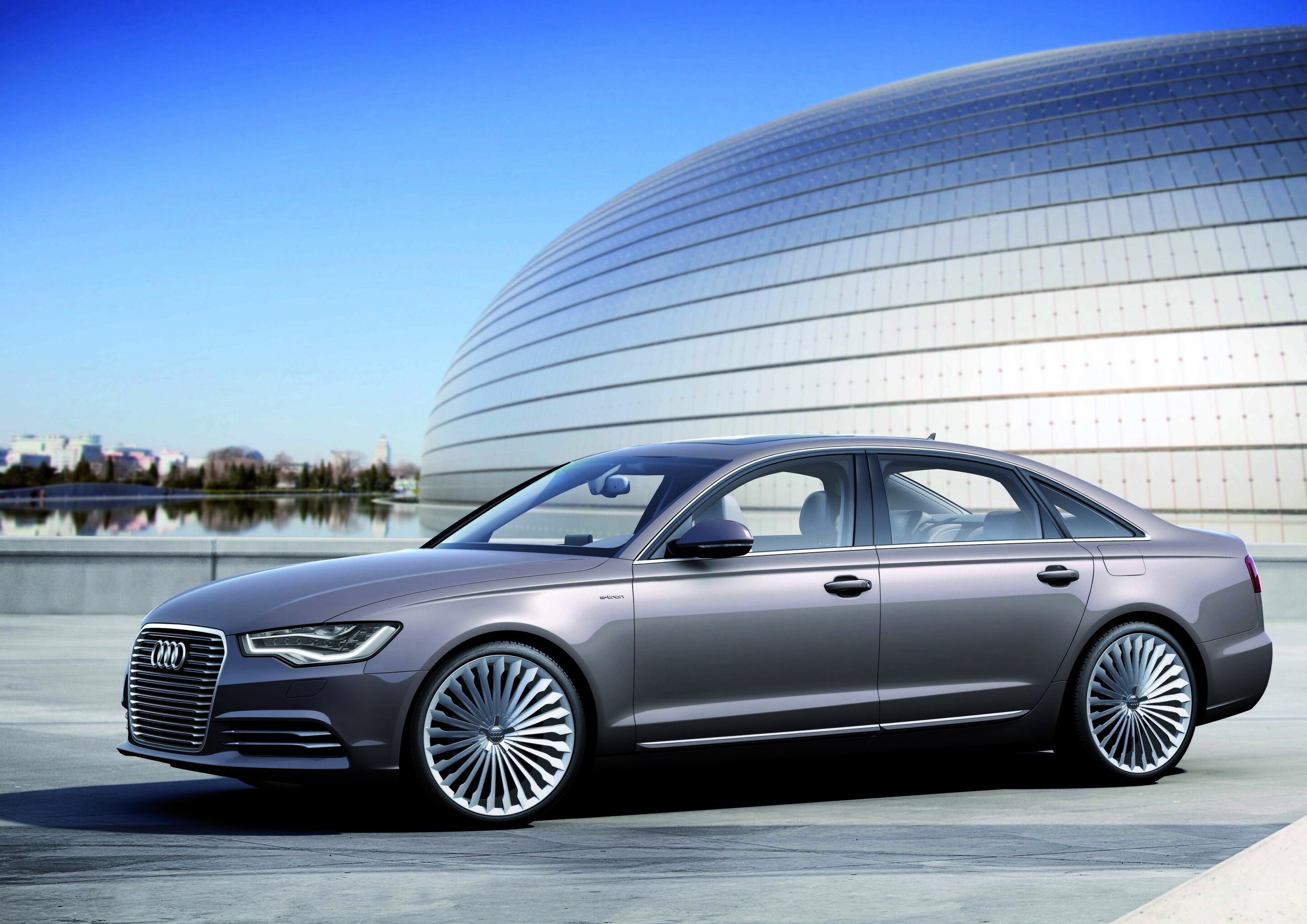 Audi A6 L e-tron concept