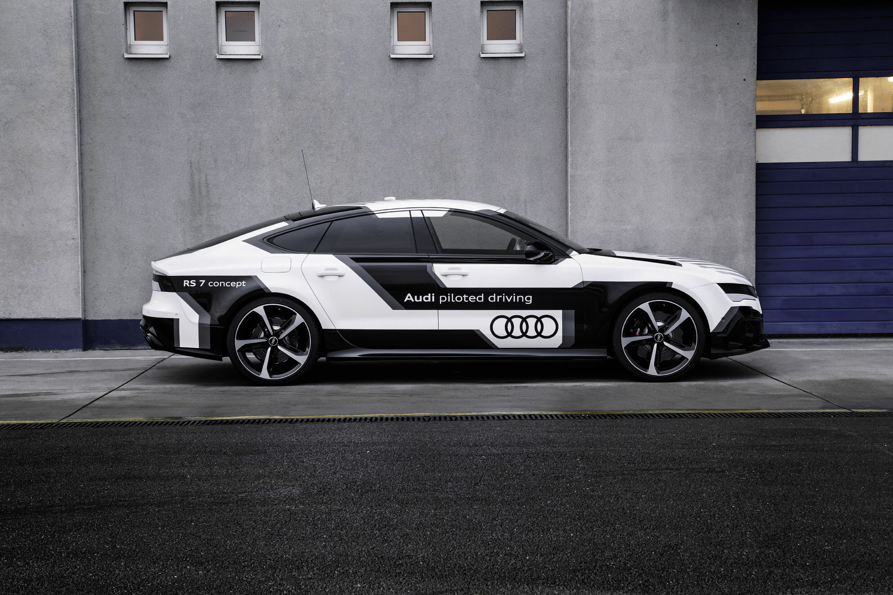 Audi RS 7 piloted driving concept