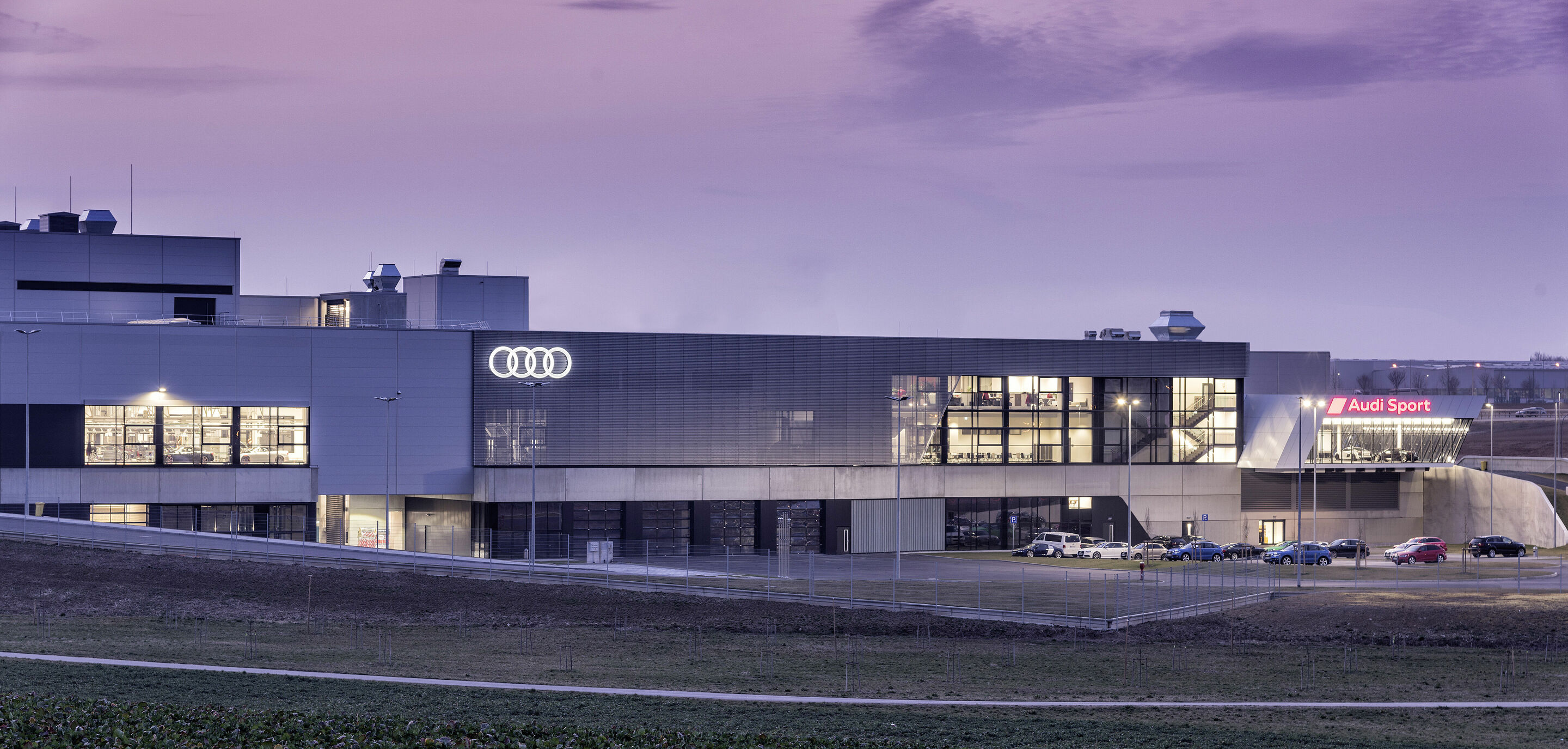 Mit neuem Namen in die Zukunft:  Aus quattro GmbH wird Audi Sport GmbH