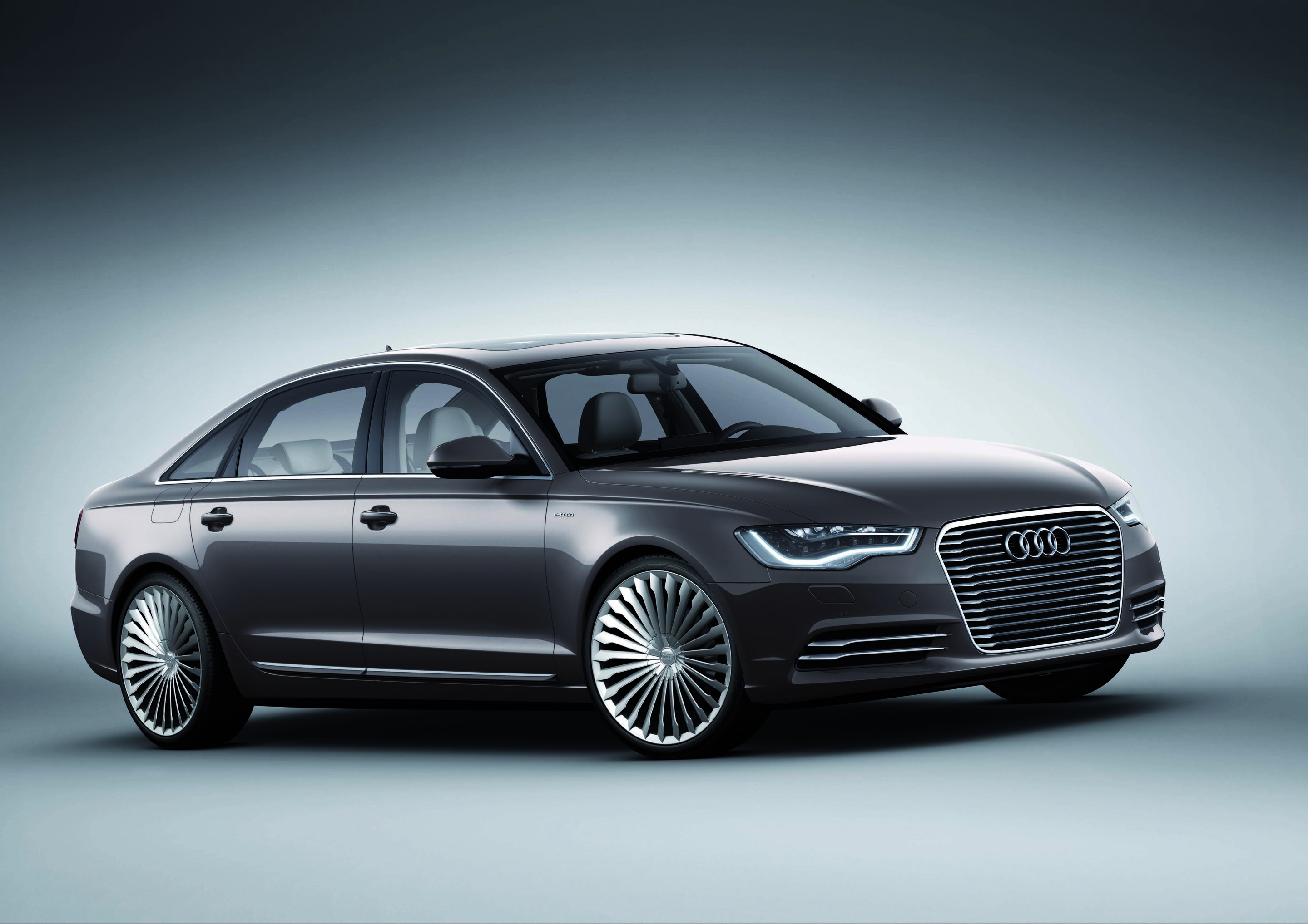 Audi A6 L e-tron concept