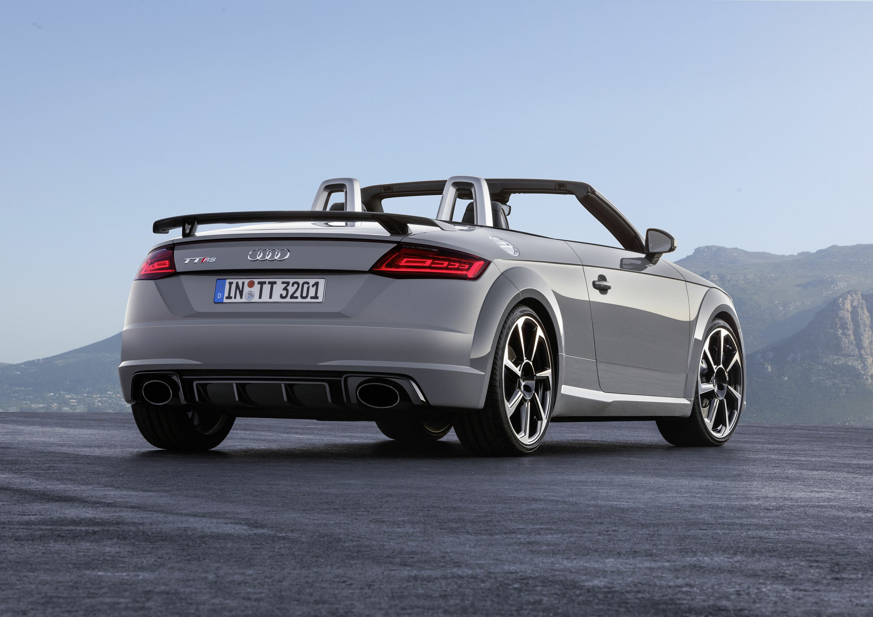 Audi TT RS Roadster (2016)