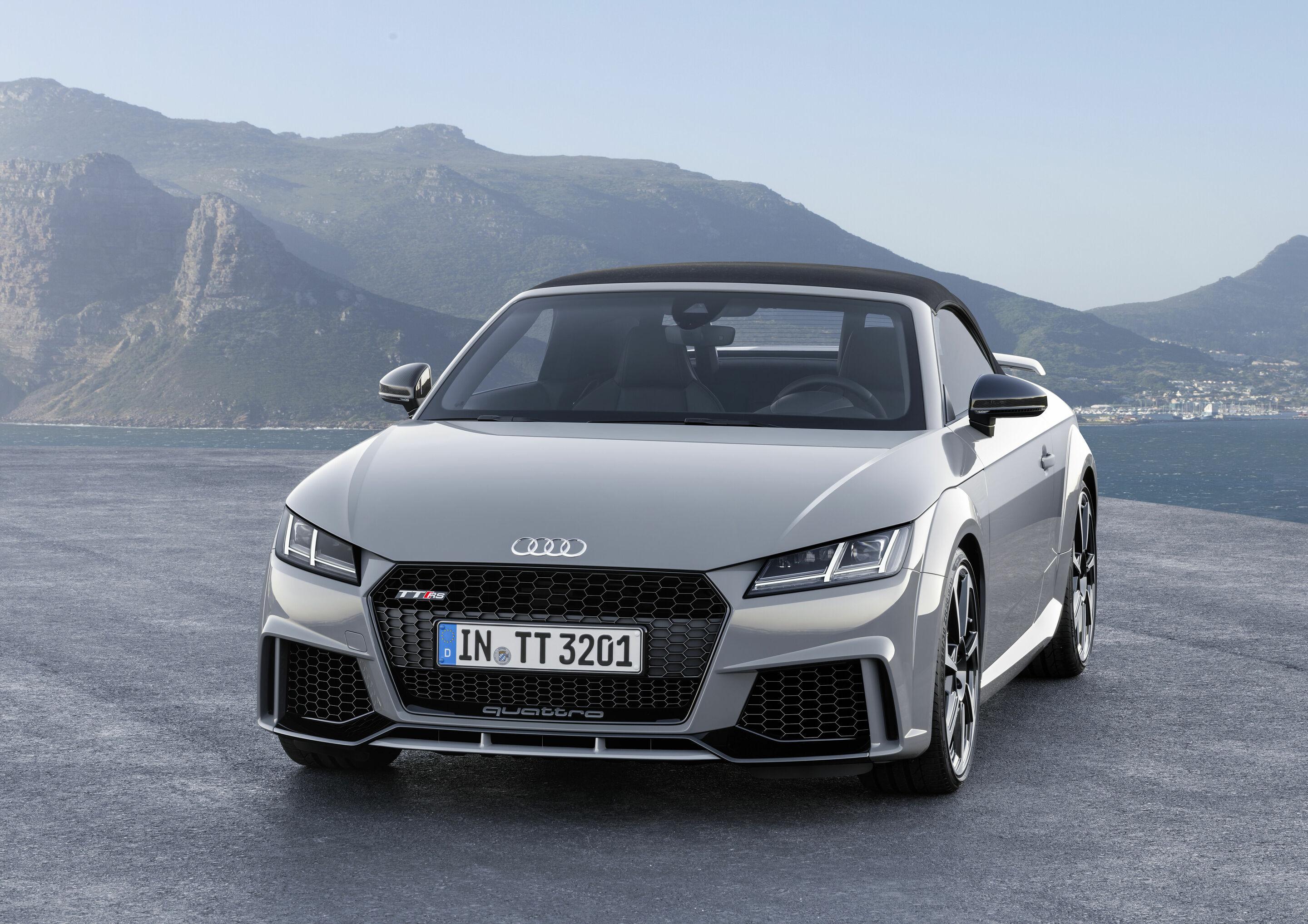 Audi TT RS Roadster (2016)