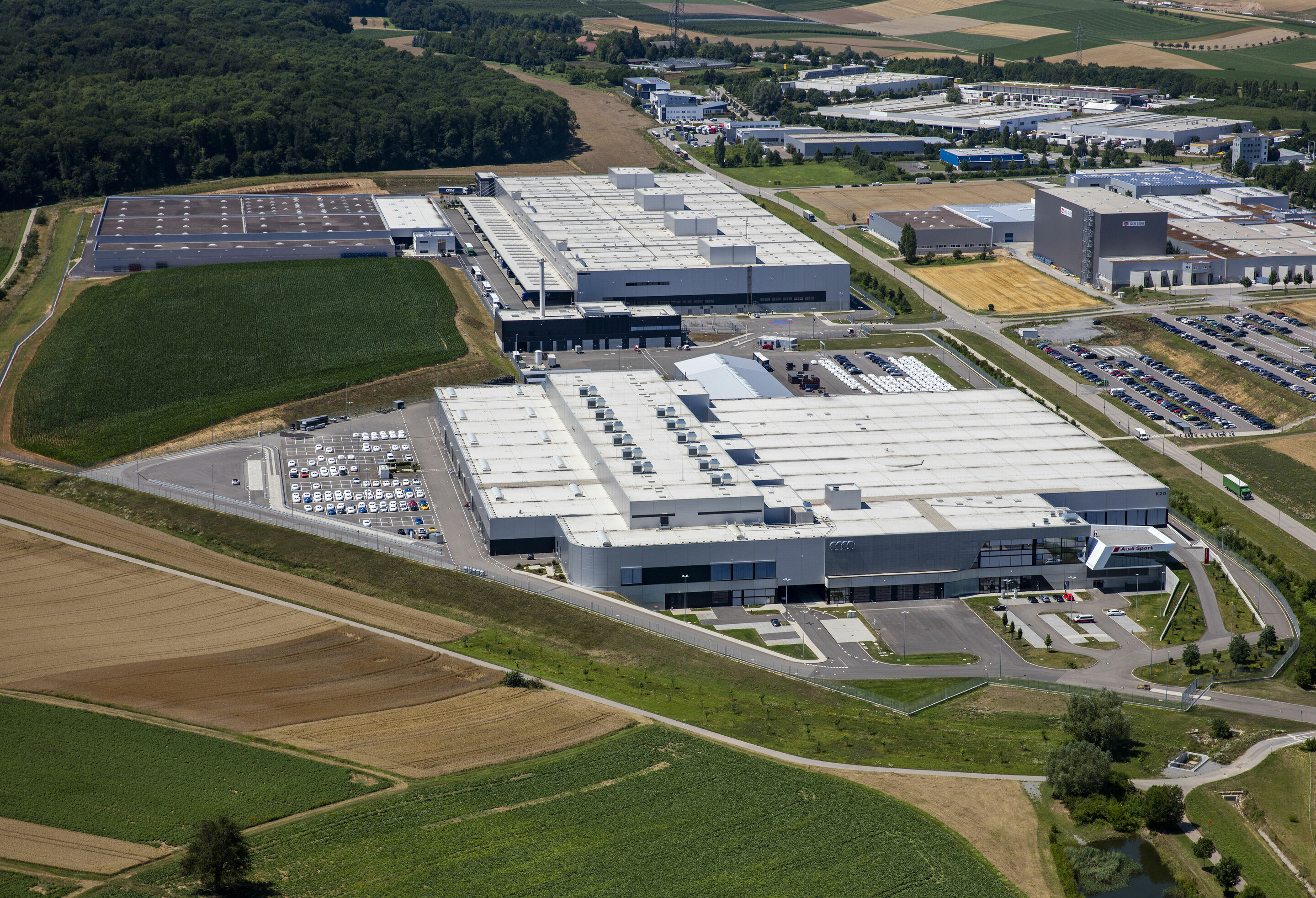 R8-Manufaktur in den Audi Böllinger Höfen