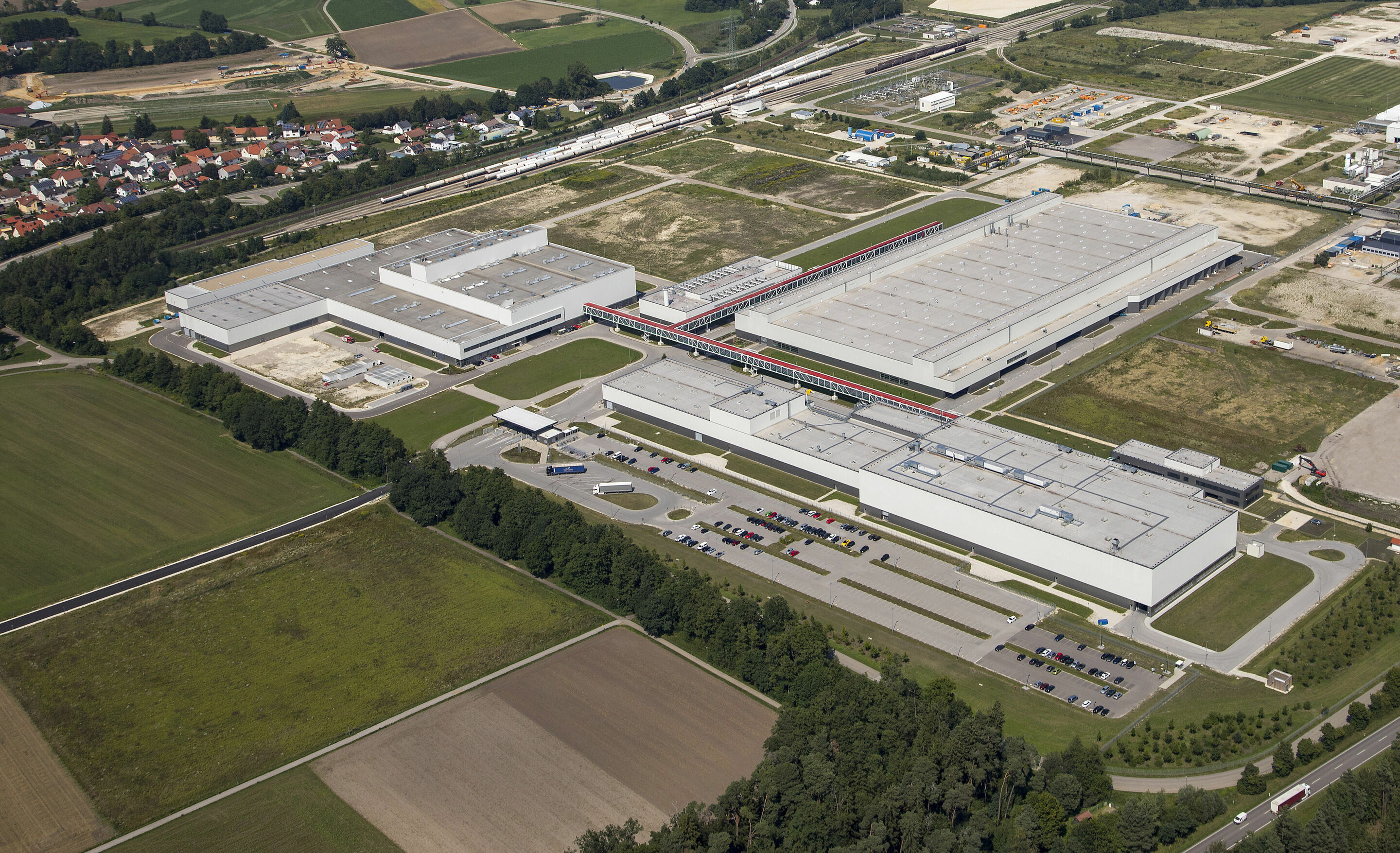 Audi manufacturing facility Münchsmünster (aerial photograph)
