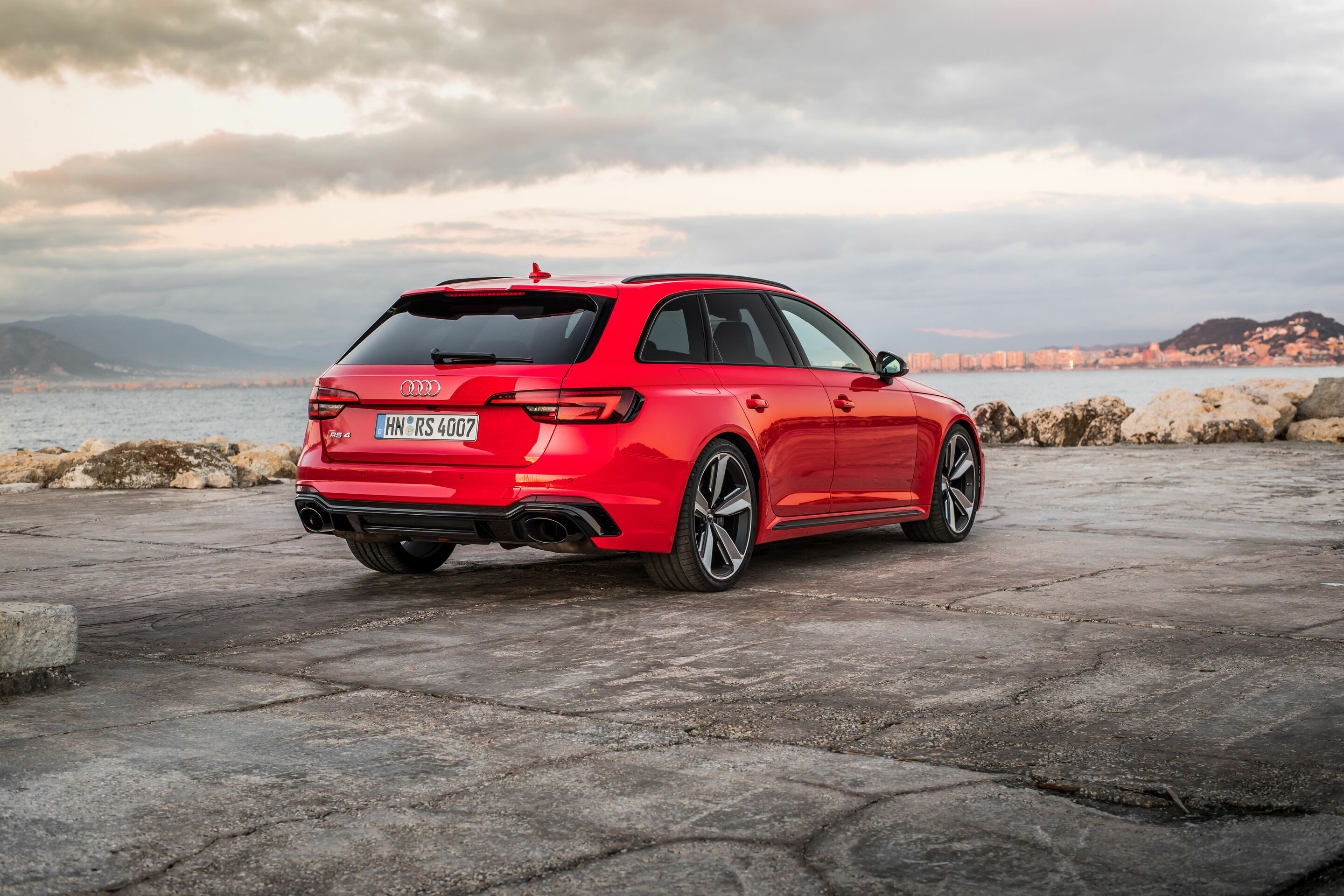 Audi RS 4 Avant