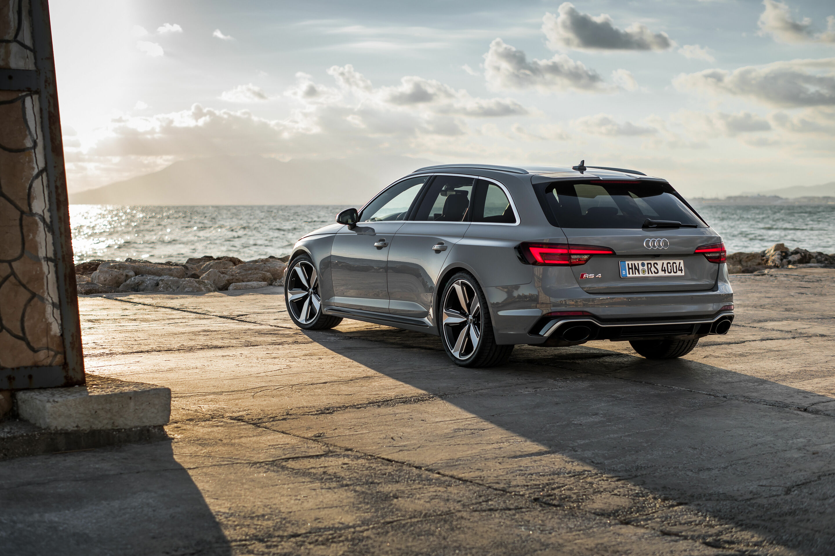 Audi RS 4 Avant