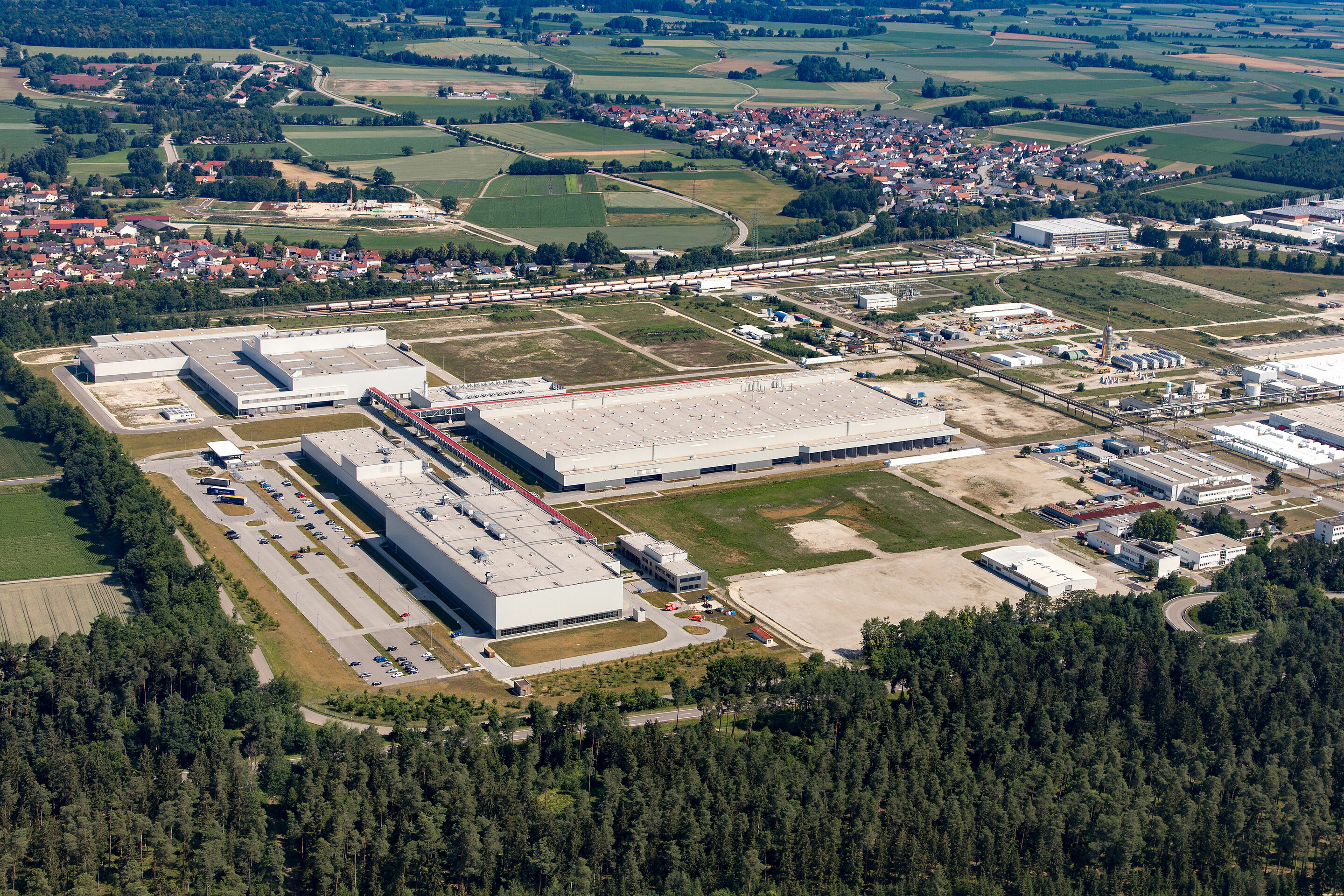 Audi-Standort Münchsmünster Luftaufnahme