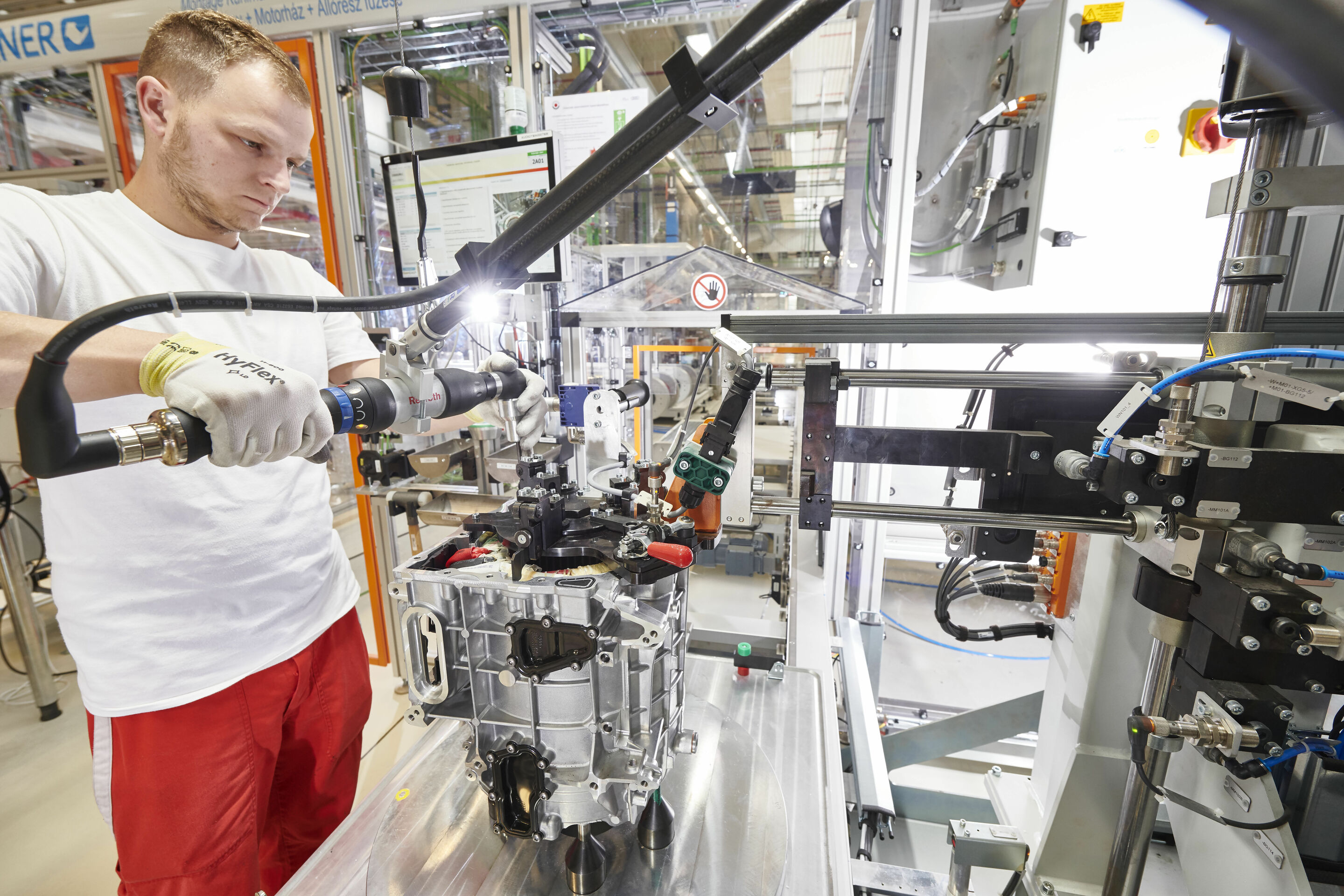New era: Audi Hungaria starts  series production of electric motors