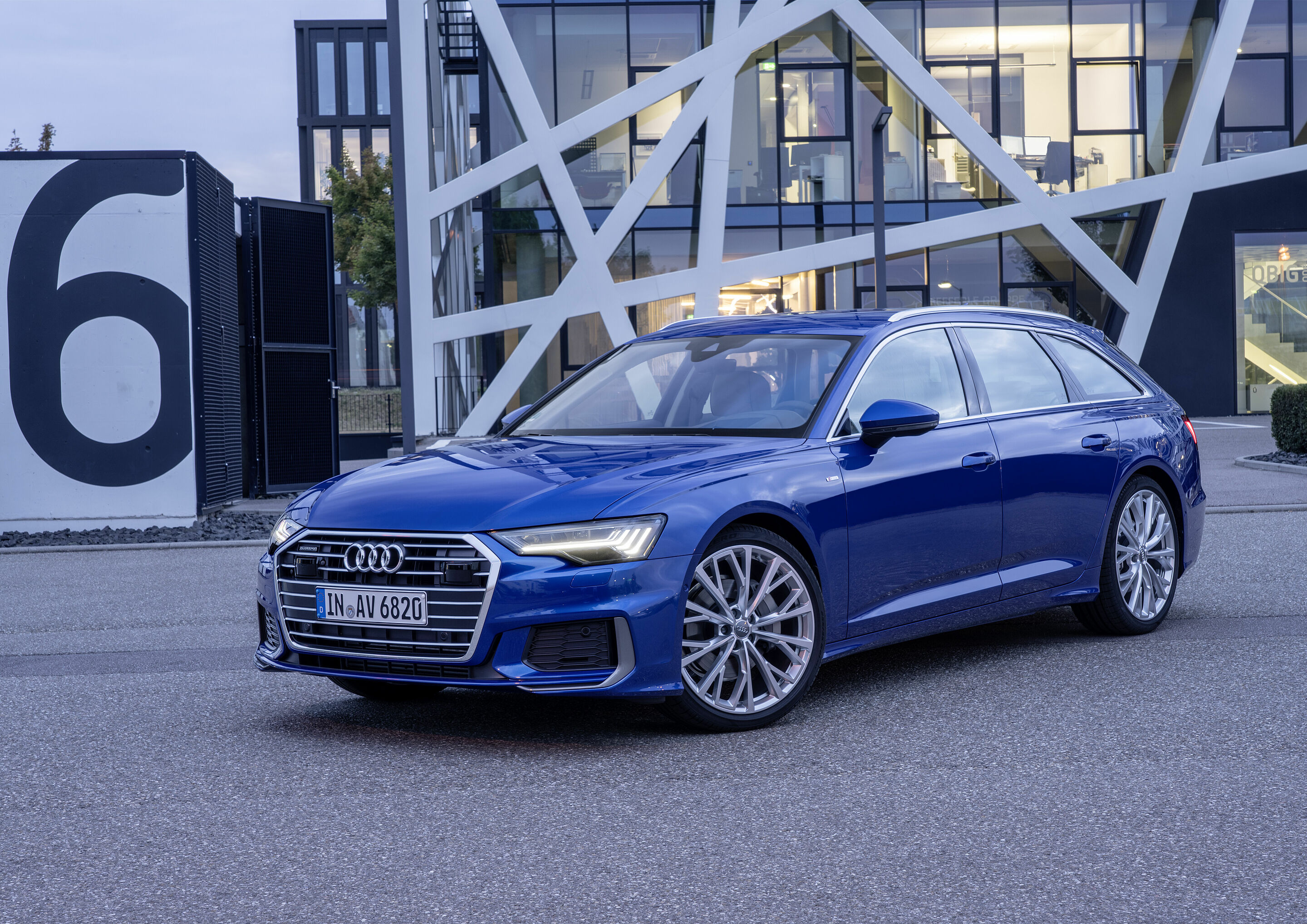Audi A6 Avant