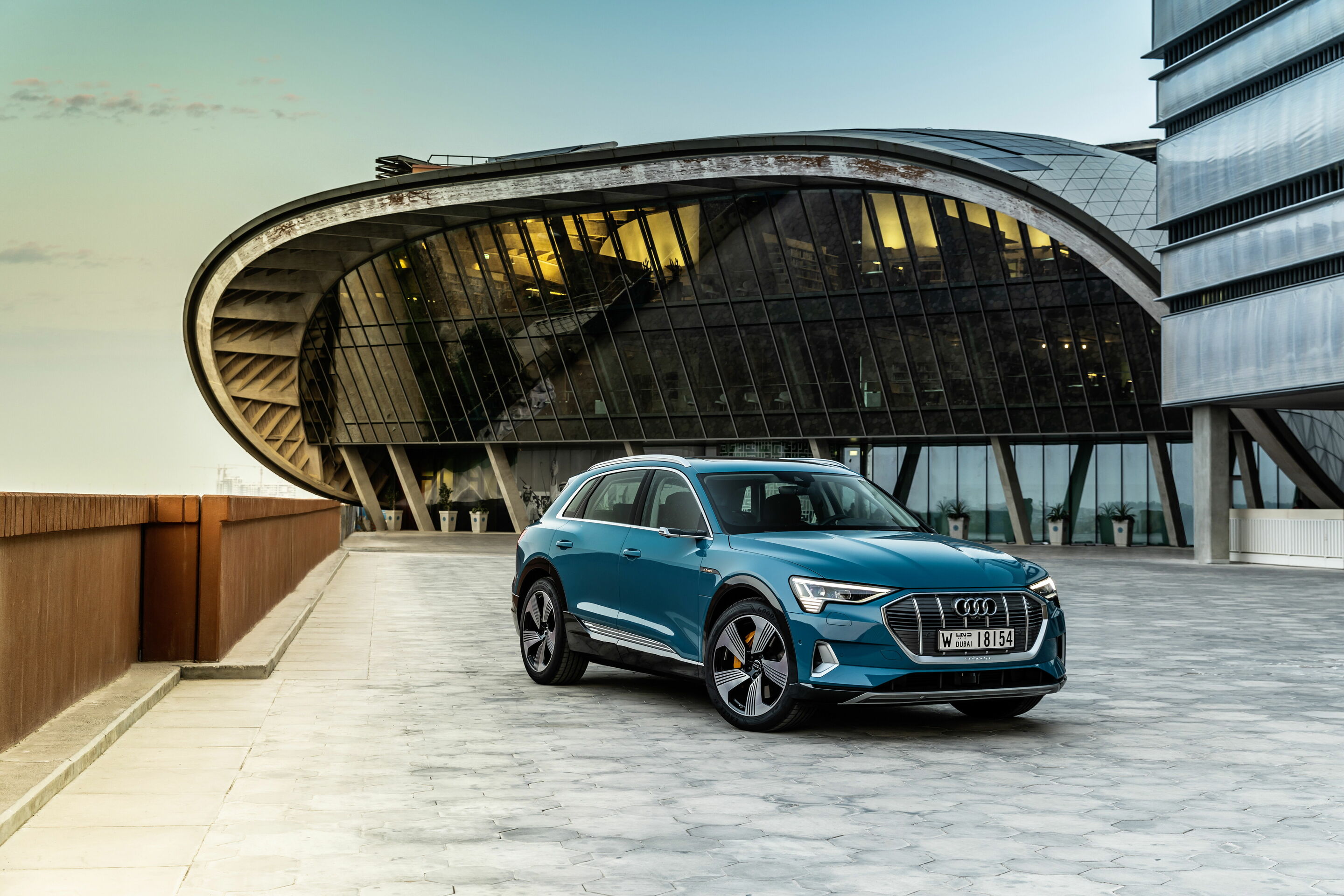 Audi E Tron Цена
