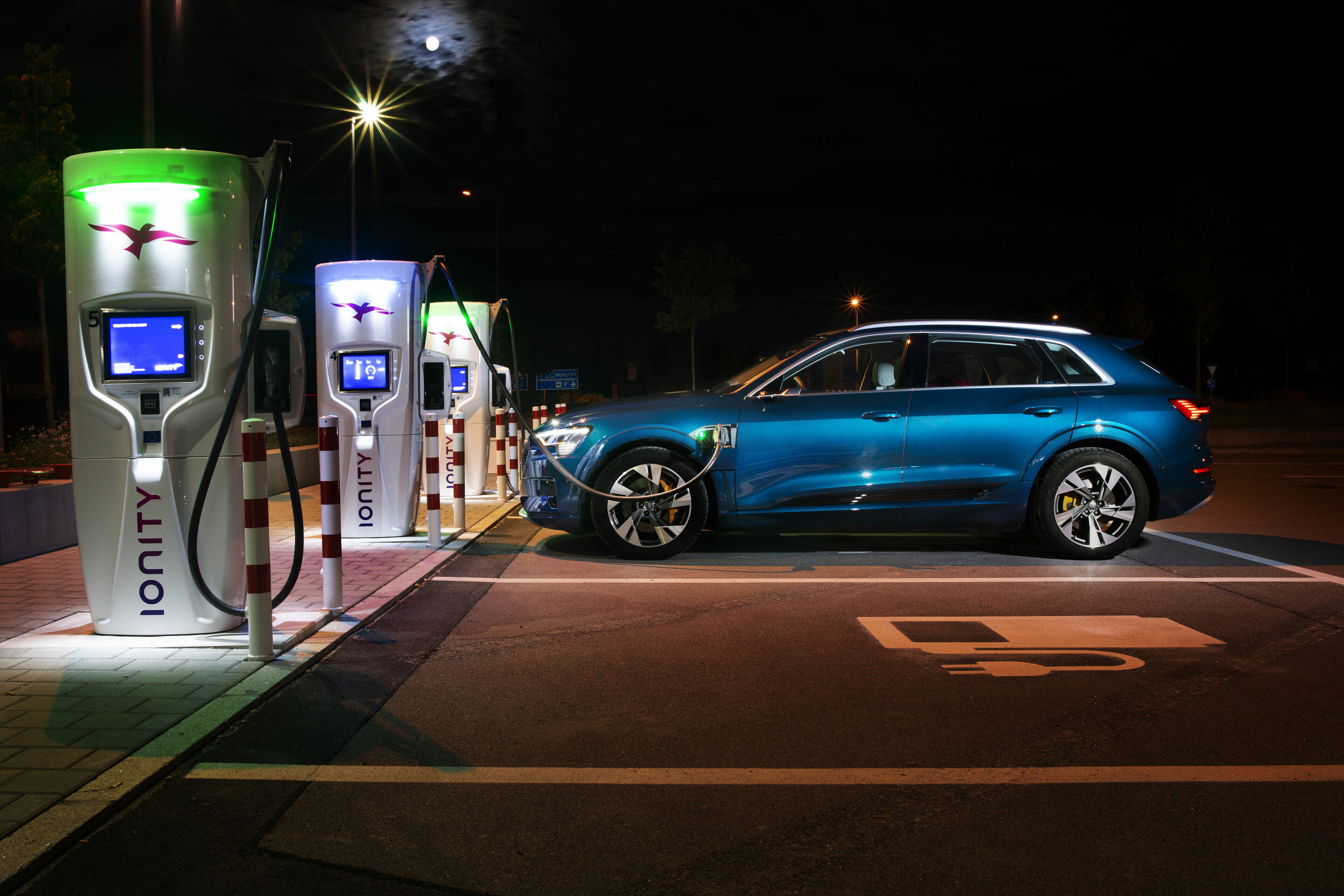 Audi e-tron Charging Service