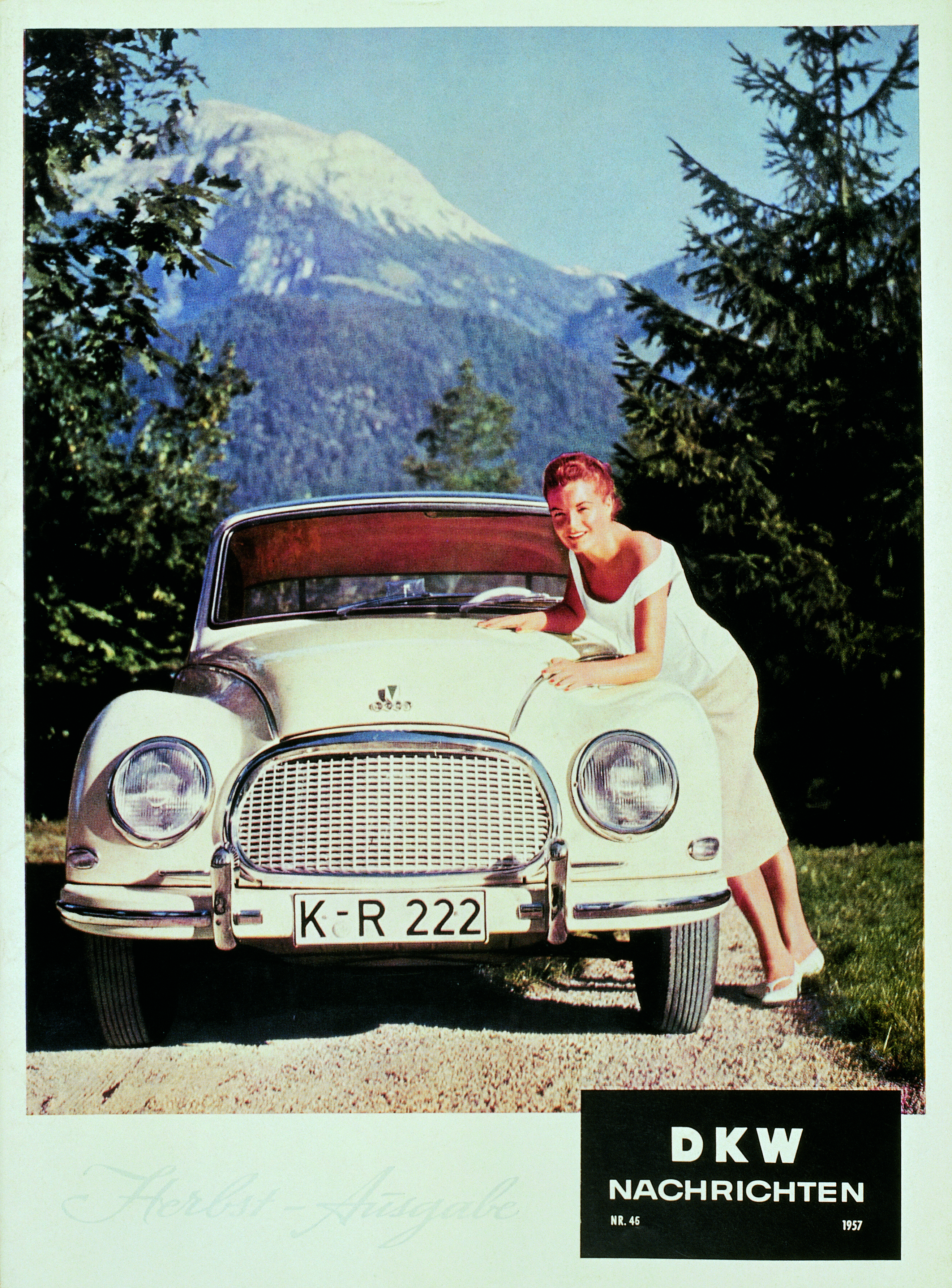 DKW 3=6 Typ F93; Dreizylinder-Zweitaktmortor; 900 ccm, 38 PS (im Bild Romy Schneider).