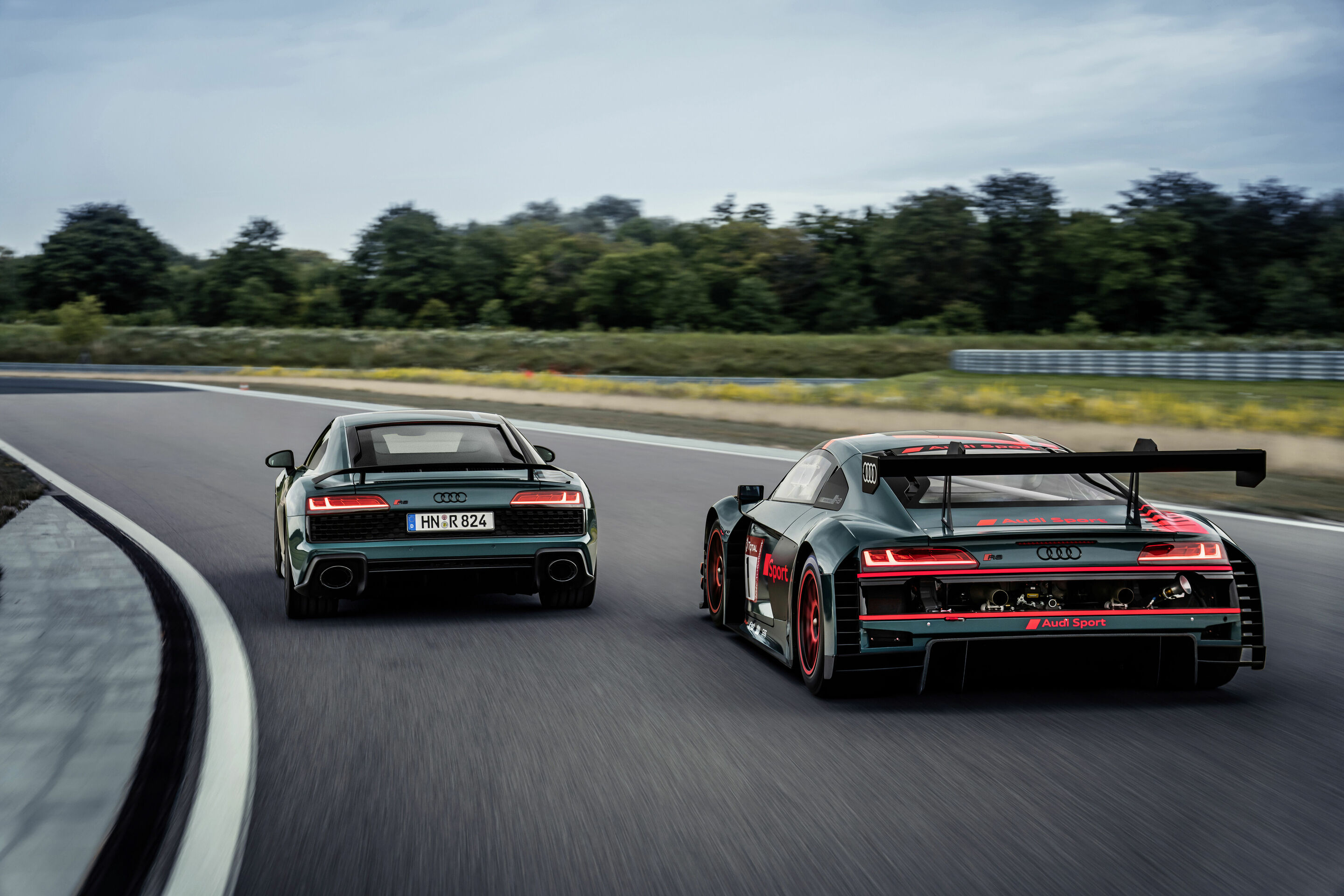 Tribute to the successful R8 LMS: the Audi R8 green hell