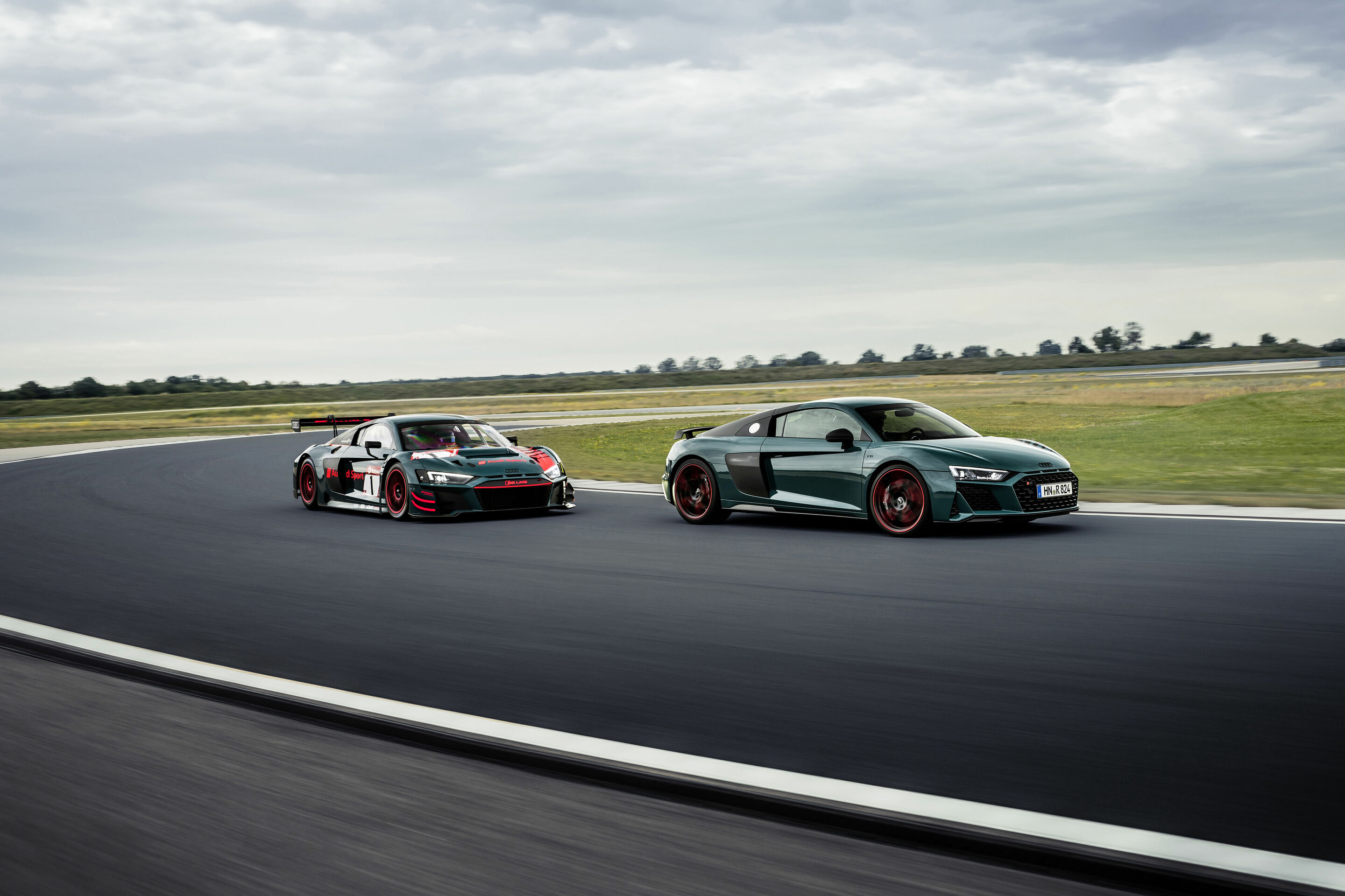 Tribute to the successful R8 LMS: the Audi R8 green hell