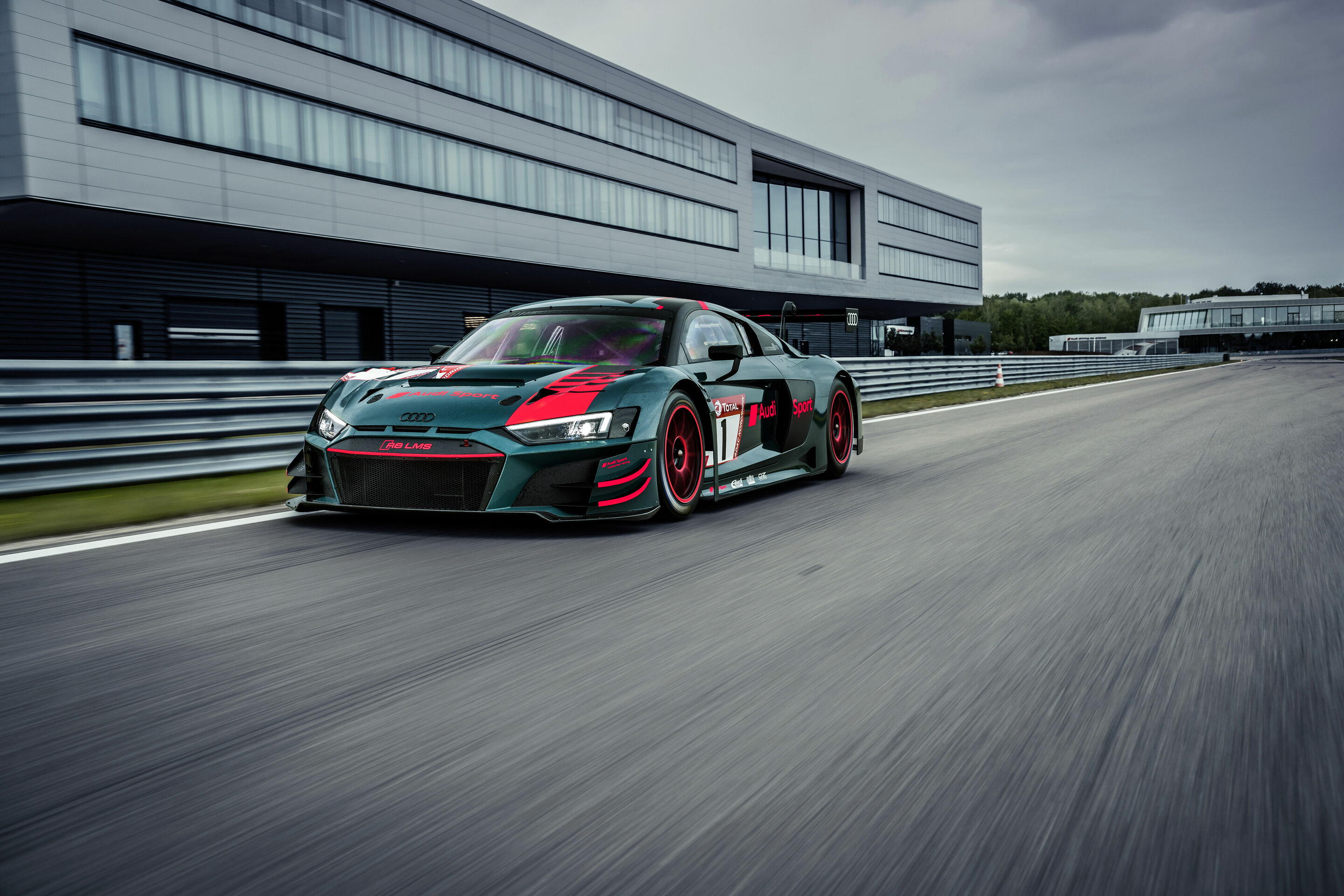 Audi R8 LMS