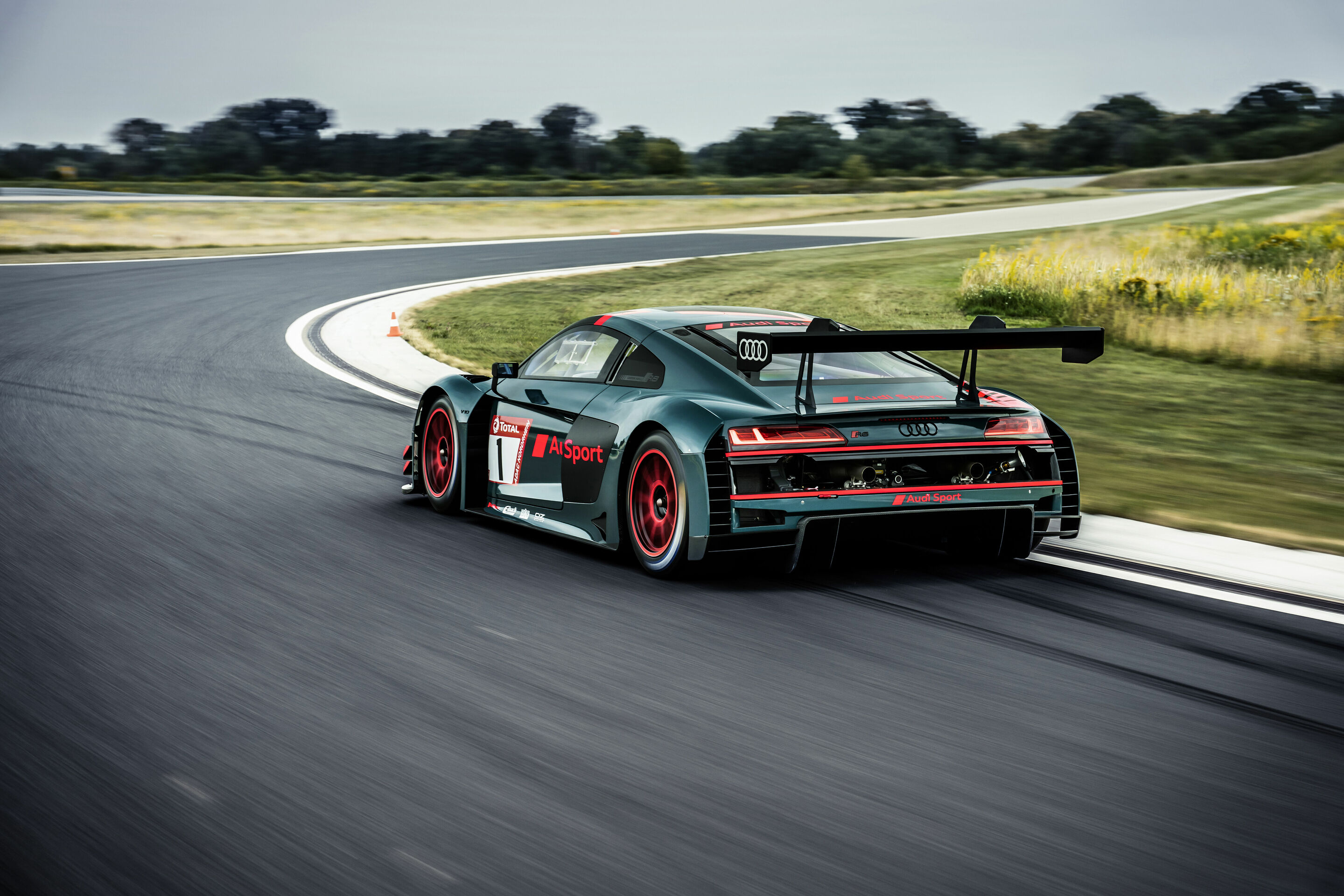 Audi R8 LMS