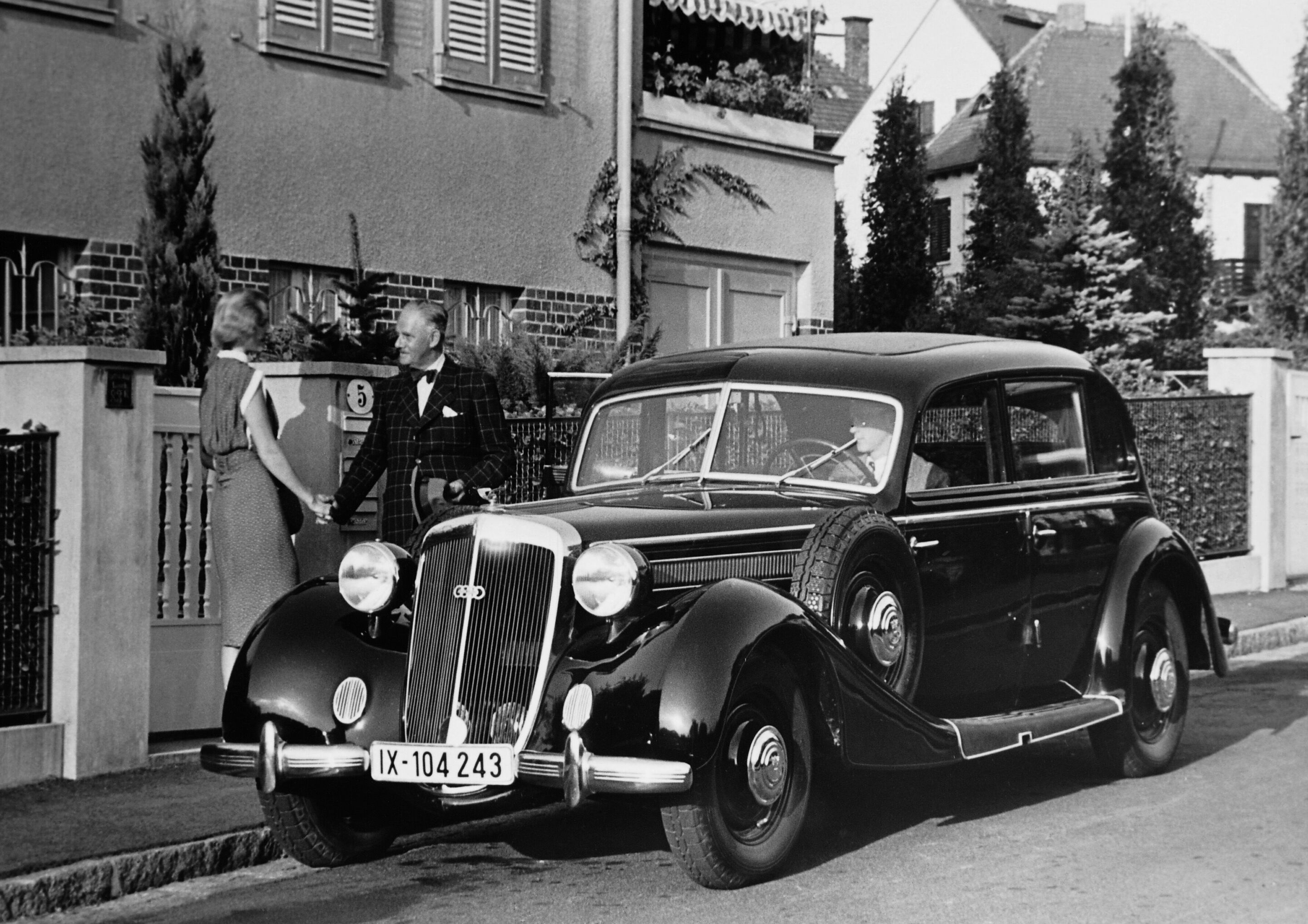 Horch 930 V Limousine, 3,8 l, 8 Zylinder (V-Form), 92 PS